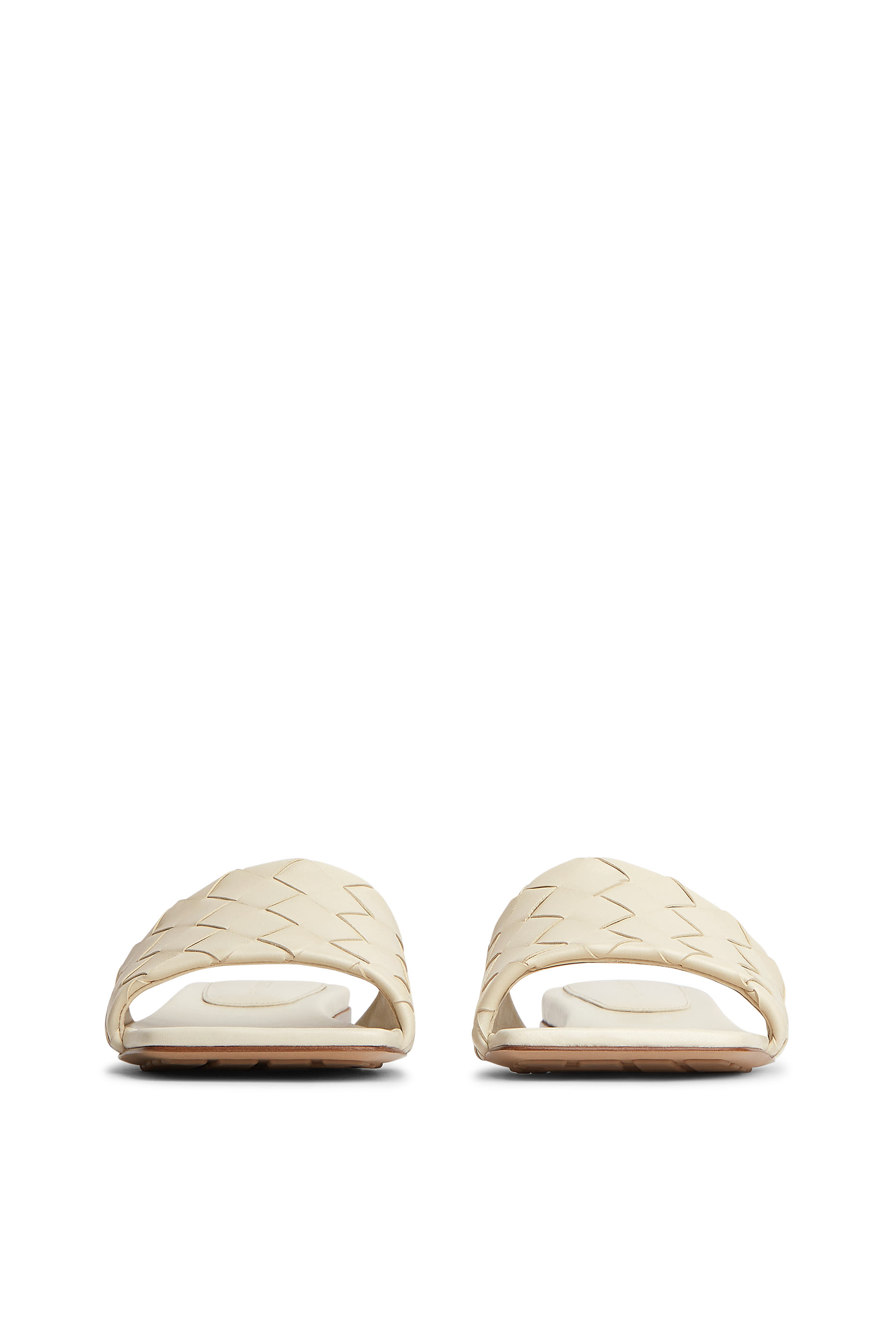 حذاء باركو مفتوح من الخلف بنعل مسطح