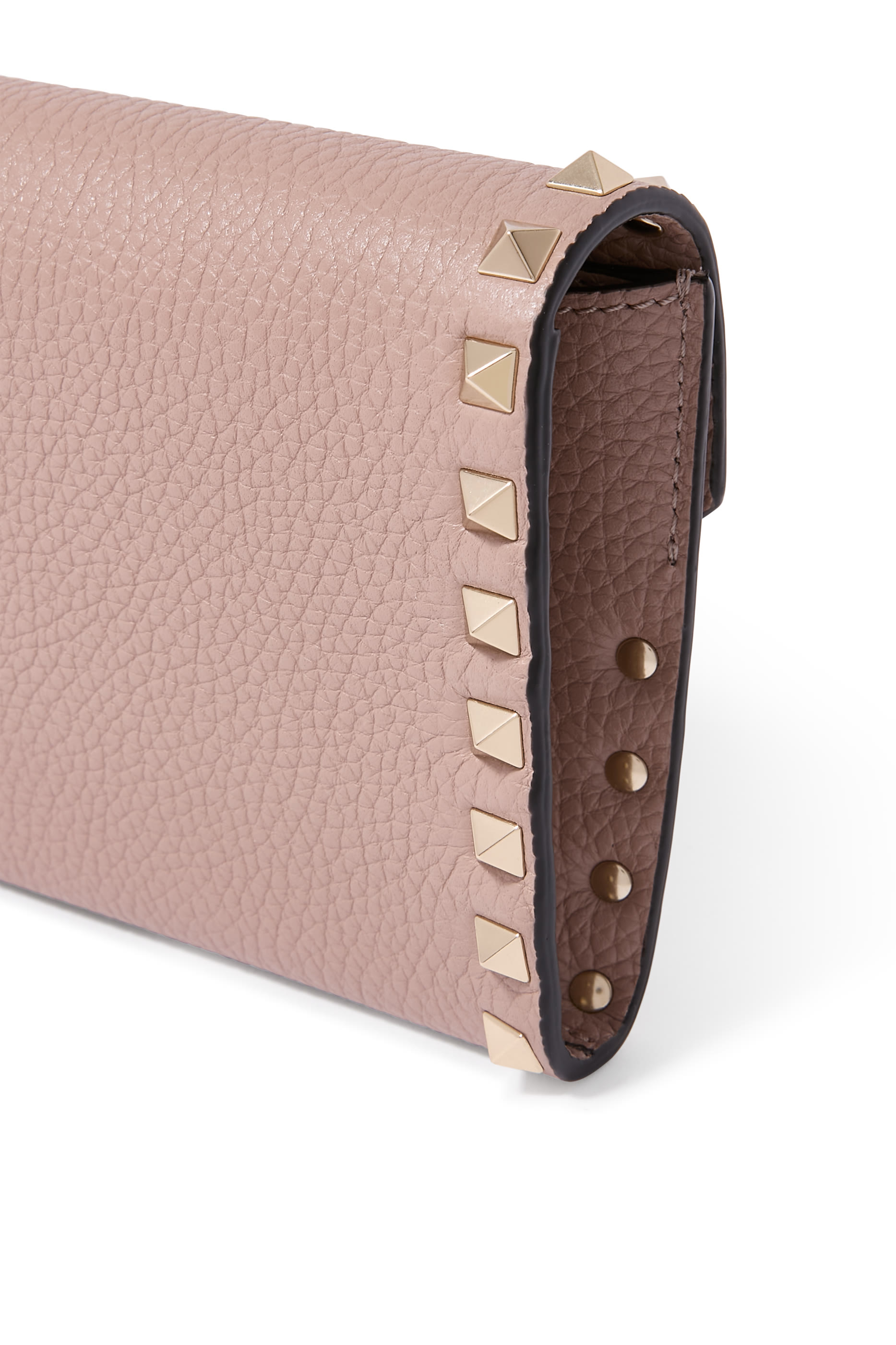 محفظة بسلسلة وحلي هرمية