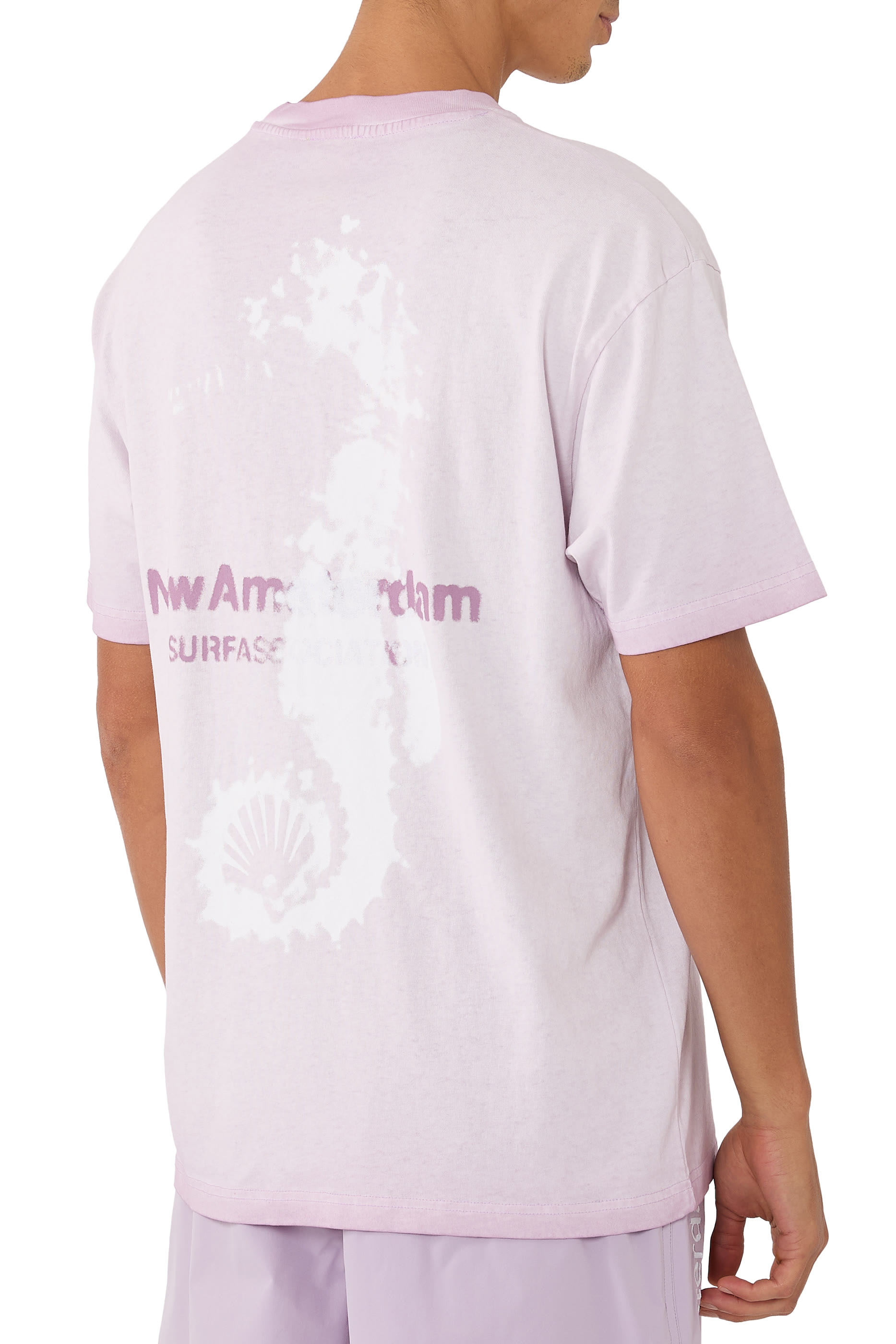 تيشيرت بنقشة فرس البحر