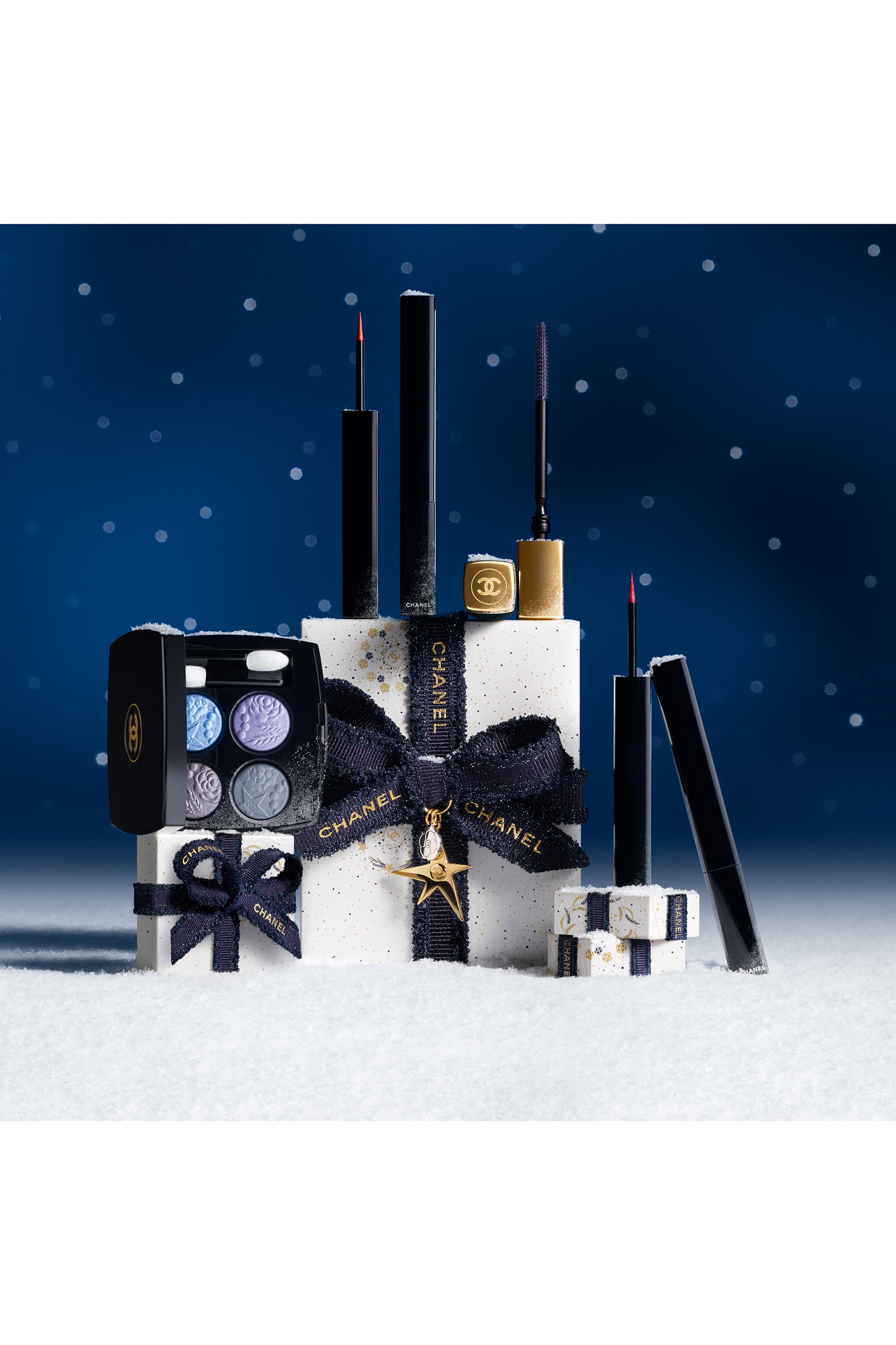 قلم تحديد عيون Le Liner De Chanel  سائل مقاوم للماء عالي الدقة يدوم طويلا