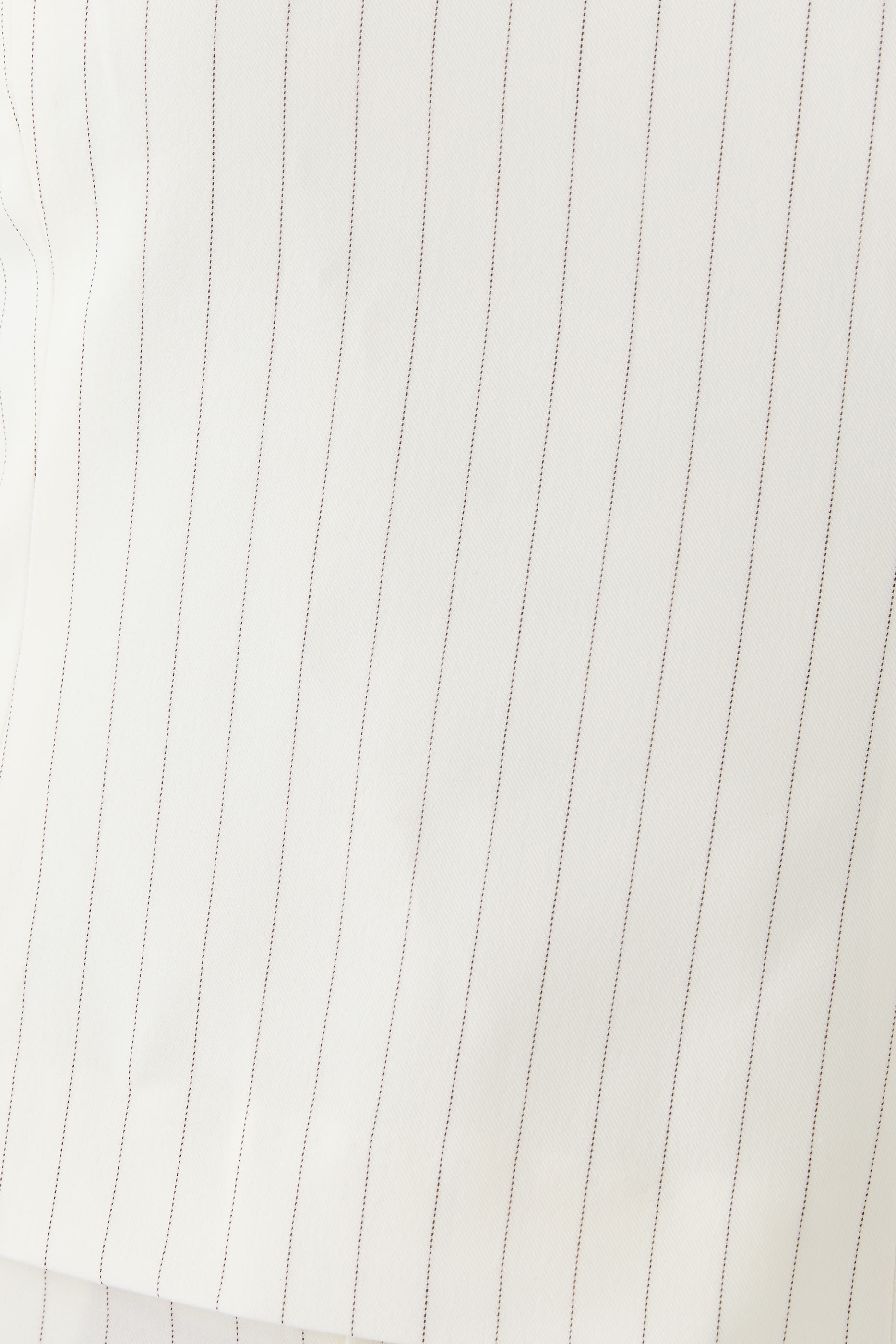 بلوزة بدلة بلا حمالات