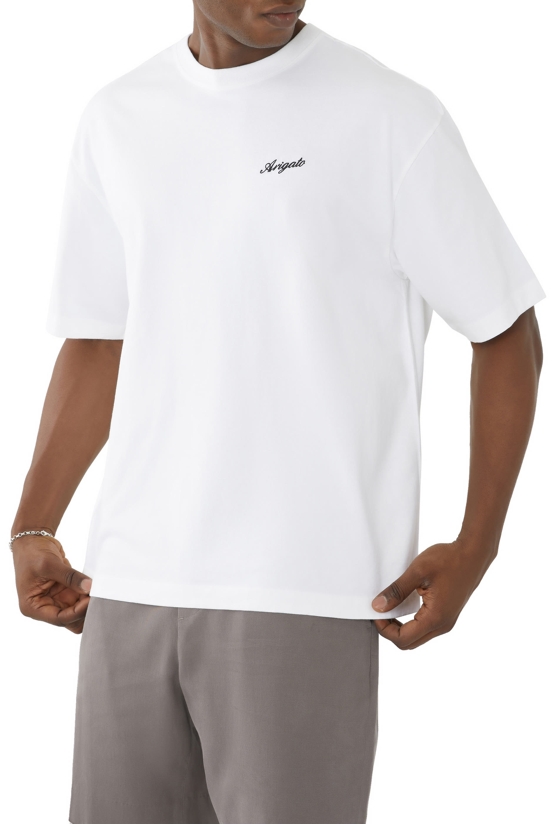 تيشيرت اونور بياقة ضيقة