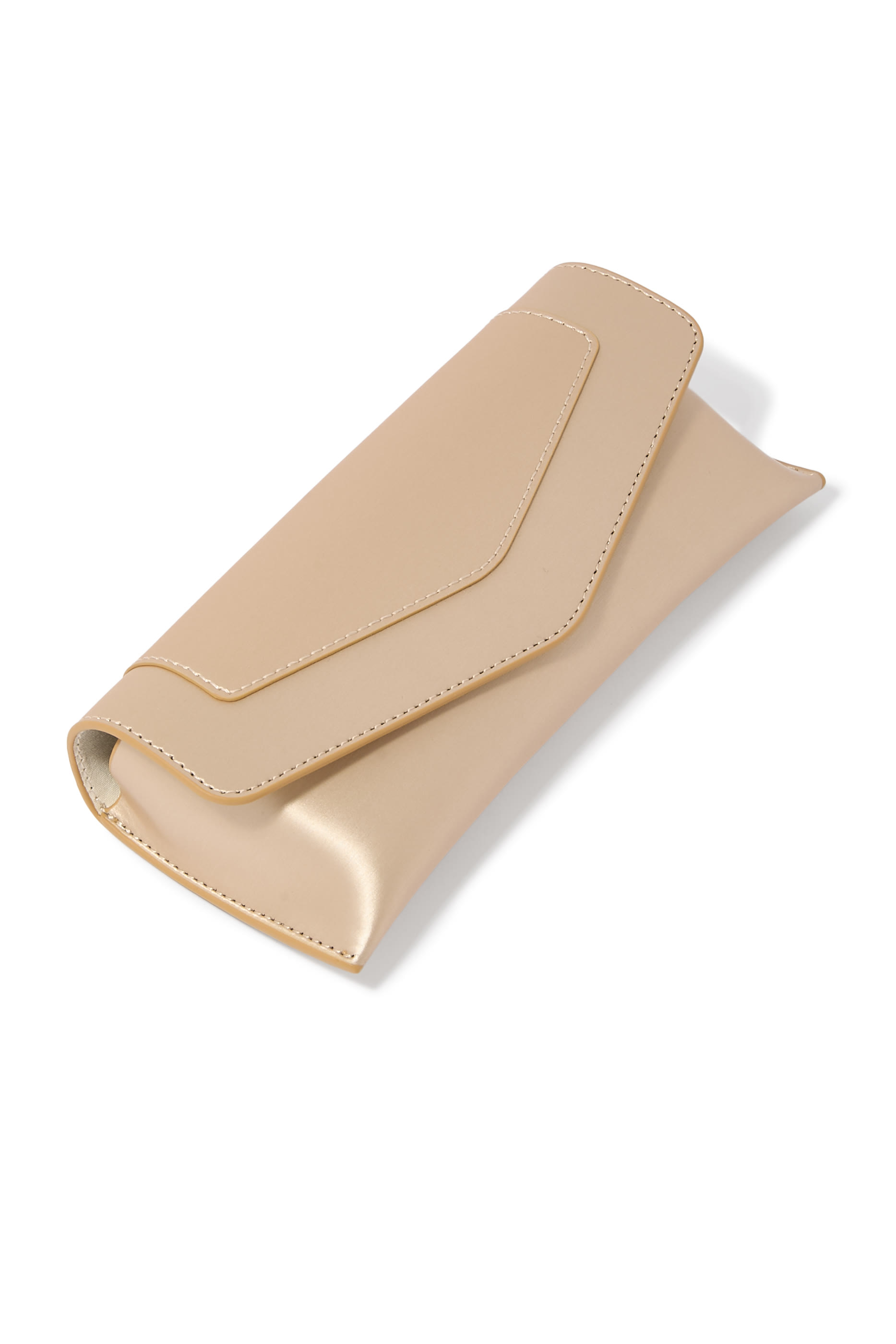 نظارة ديفا دريم شمسية بإطار بيضاوي