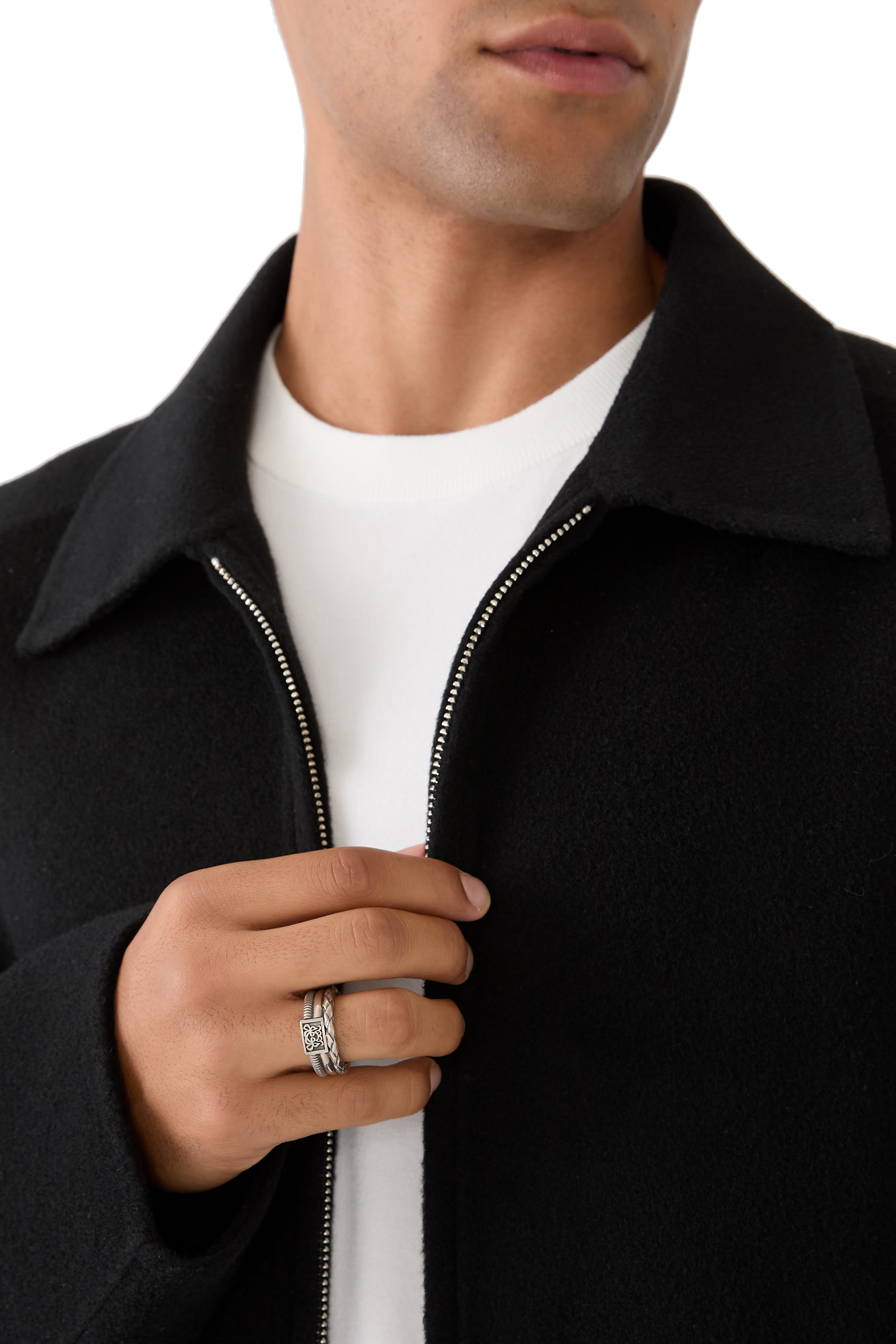 خاتم بتصميم متعدد الحلقات