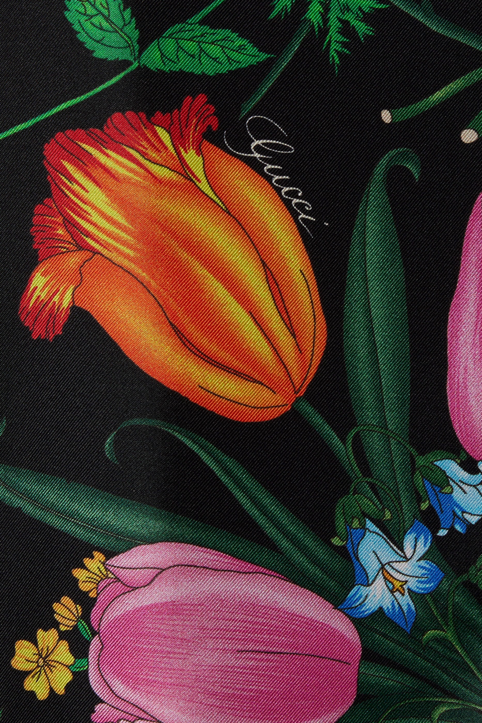 قميص مزين كليا بنقشة زهور حرير تويل