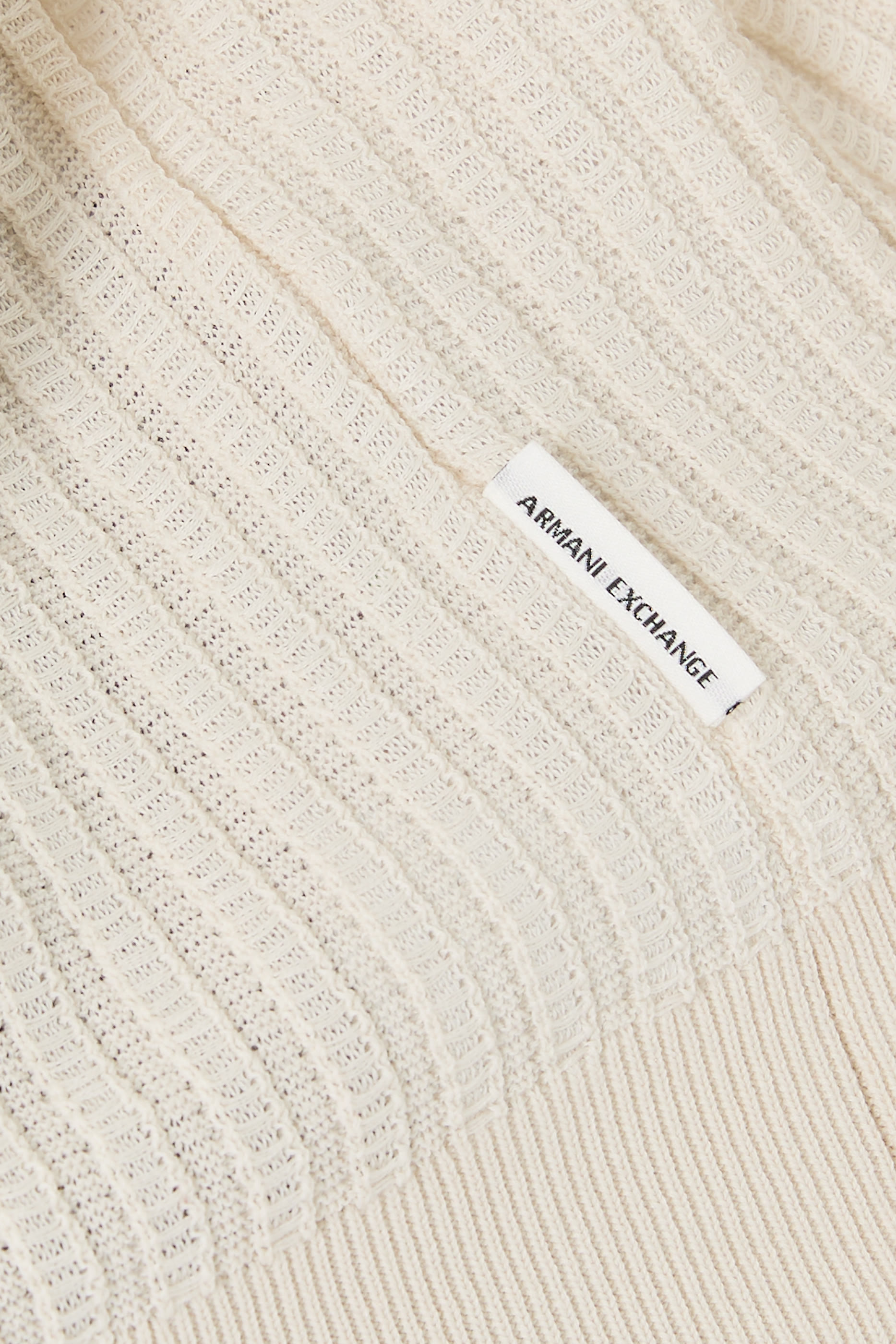 سترة منسوجة بياقة ضيقة بشعار الماركة 