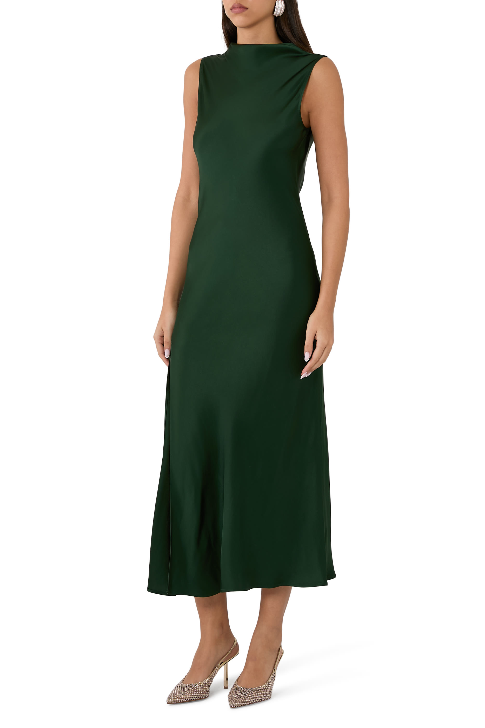 فستان سهرة بلا أكمام بياقة درابيه ساتان