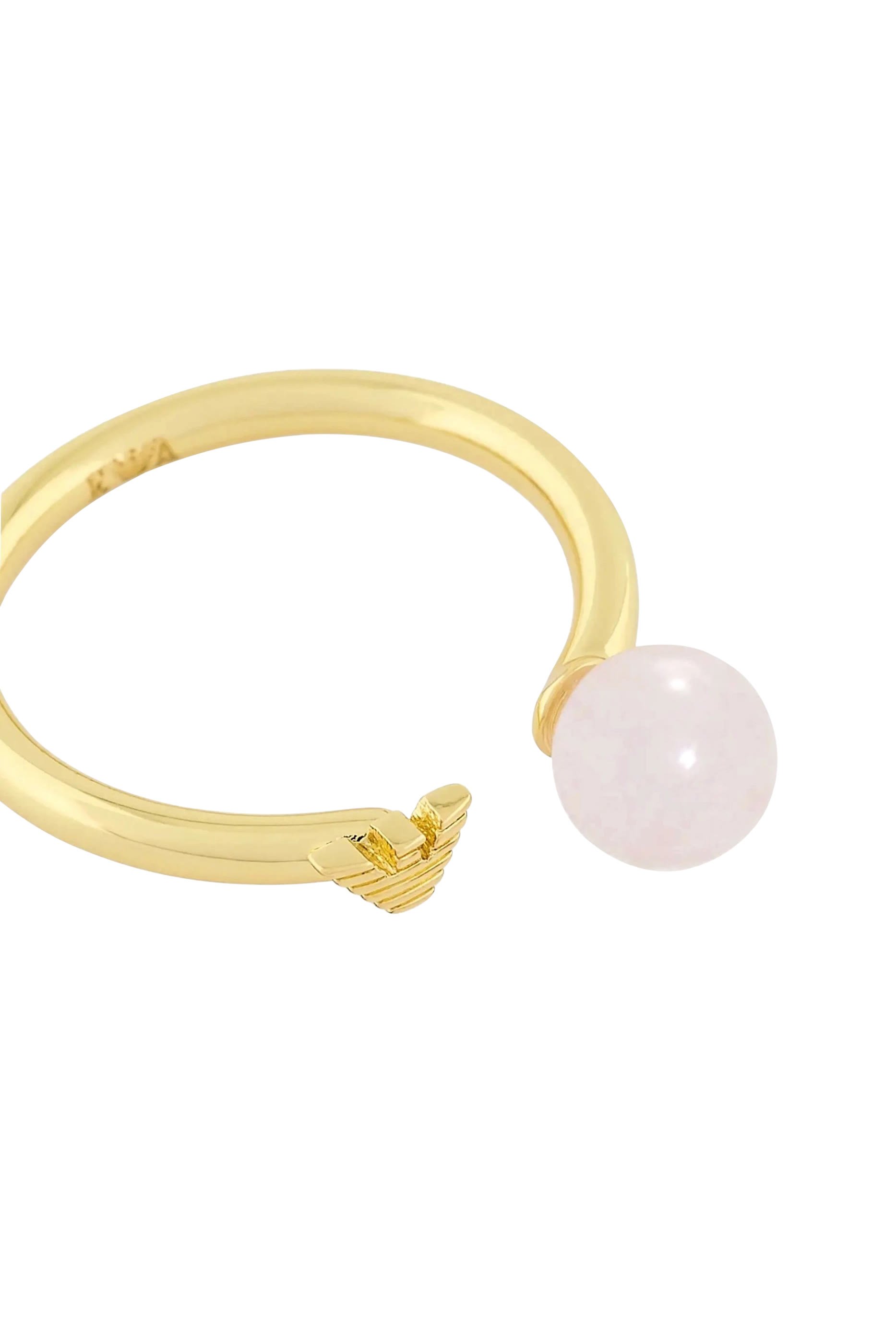 خاتم بحلية مركزية بارزة، نحاس