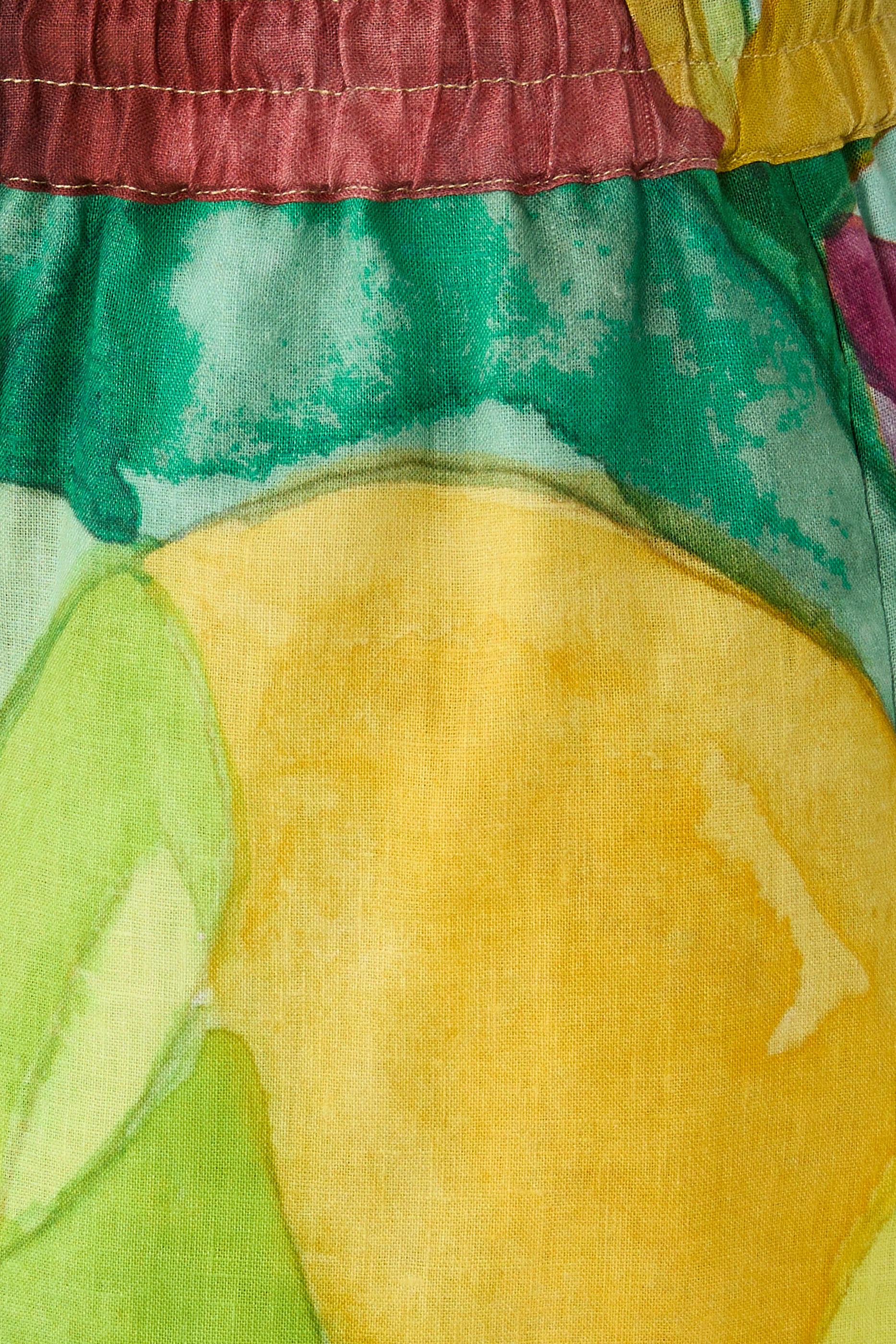 بنطال موكشيني