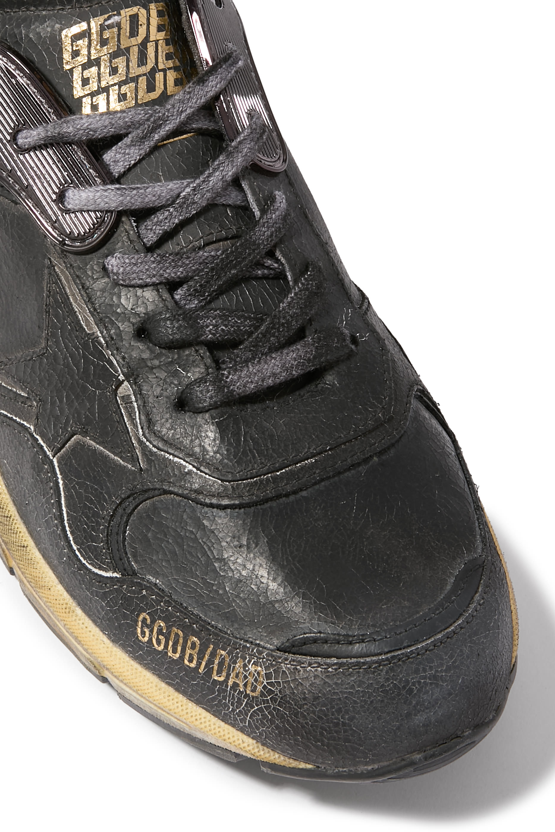 سنيكرز داد ستار