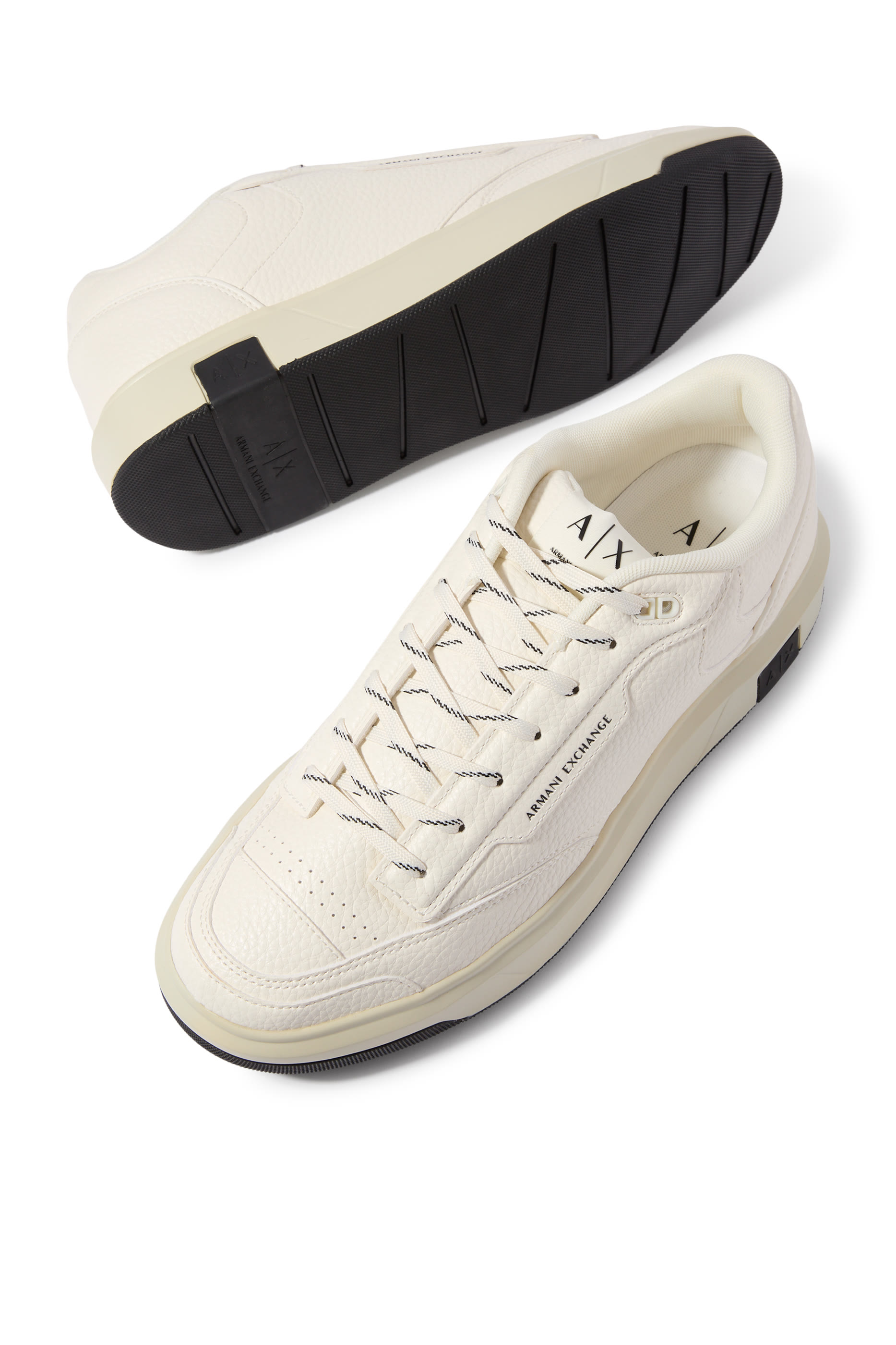 سنيكرز فينيسيا بشعار الماركة 