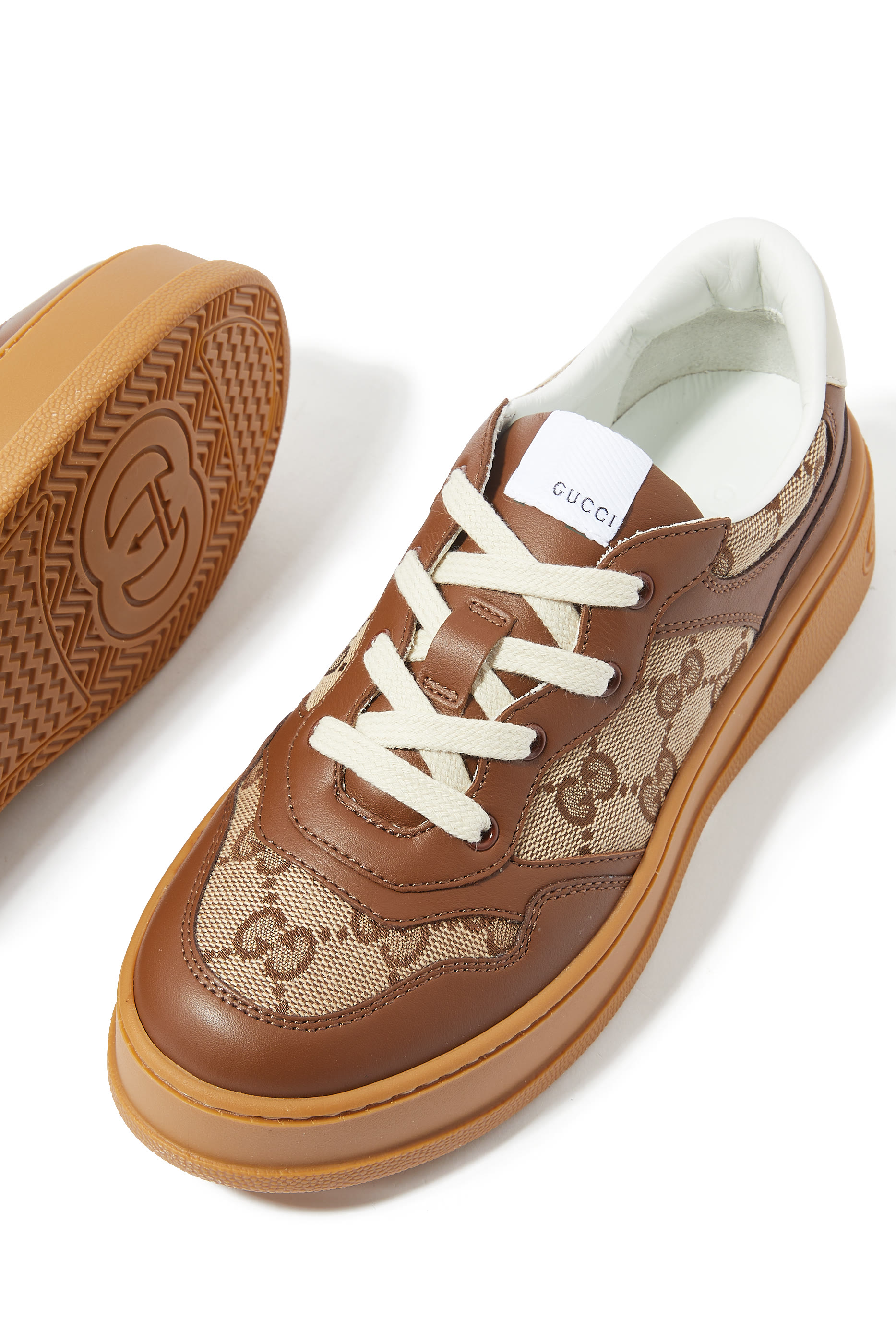 سنيكرز للأطفال بنعل سميك