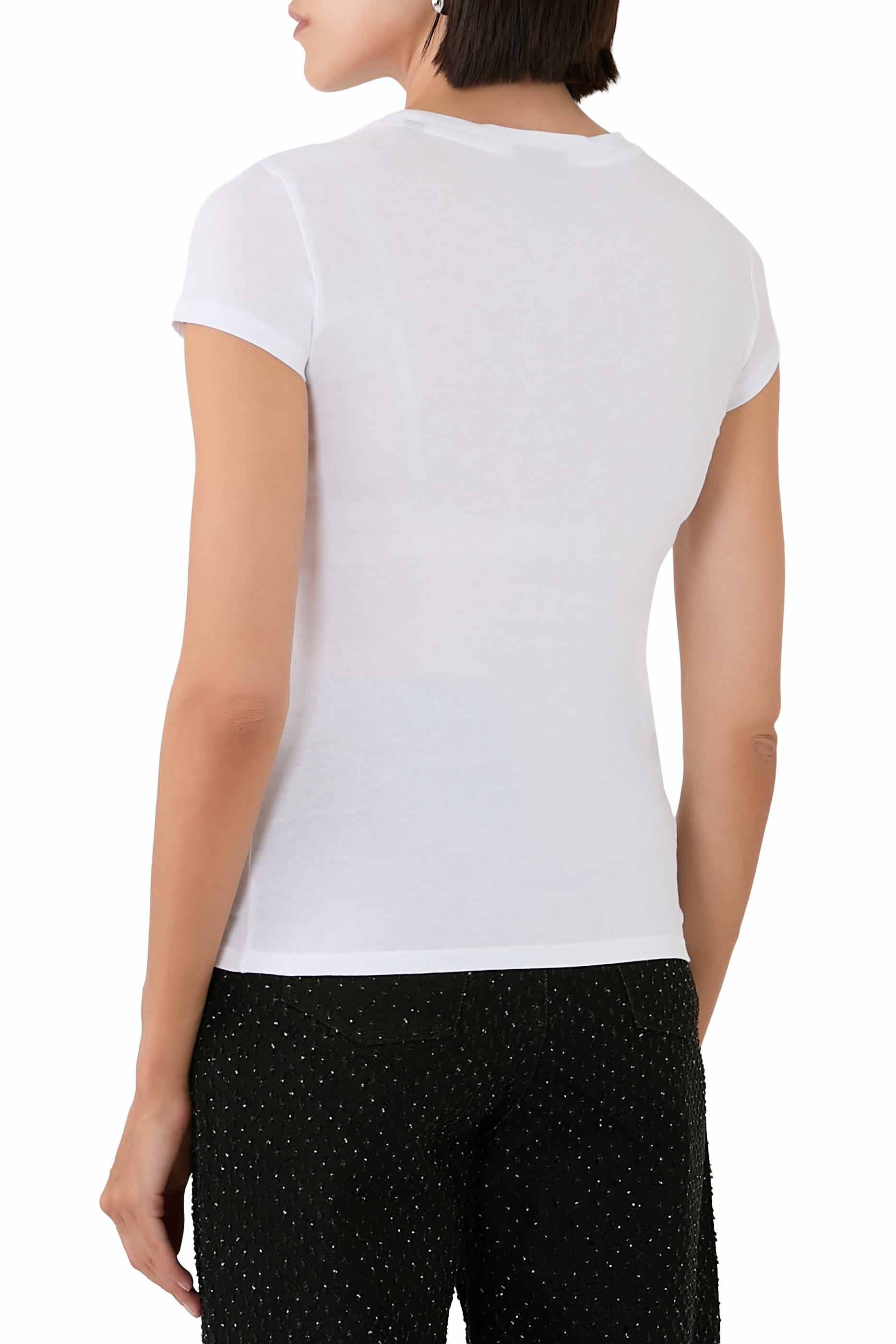 تيشيرت بقصة ضيقة بشعار الماركة قطن