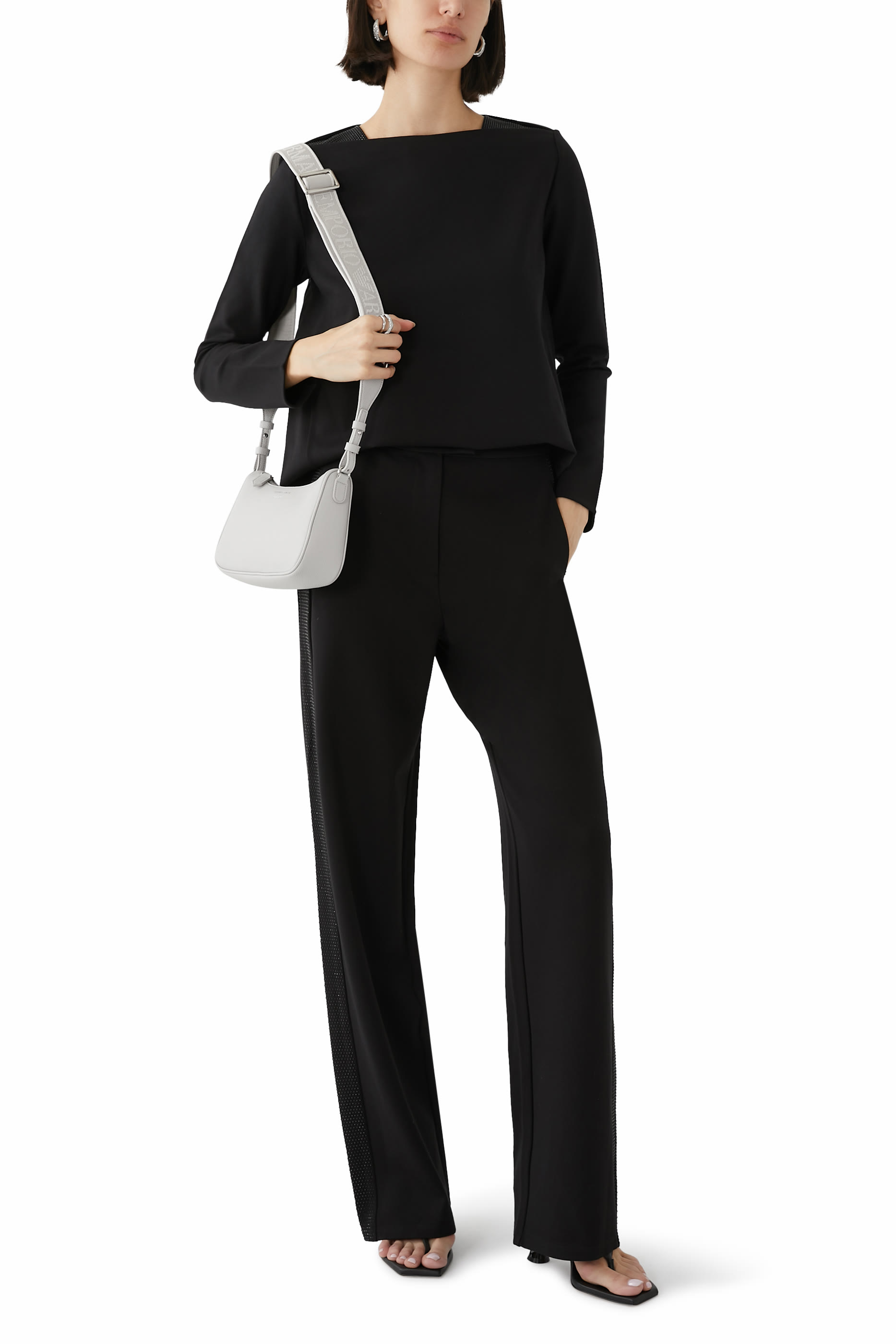 سويت شيرت بأكمام طويلة