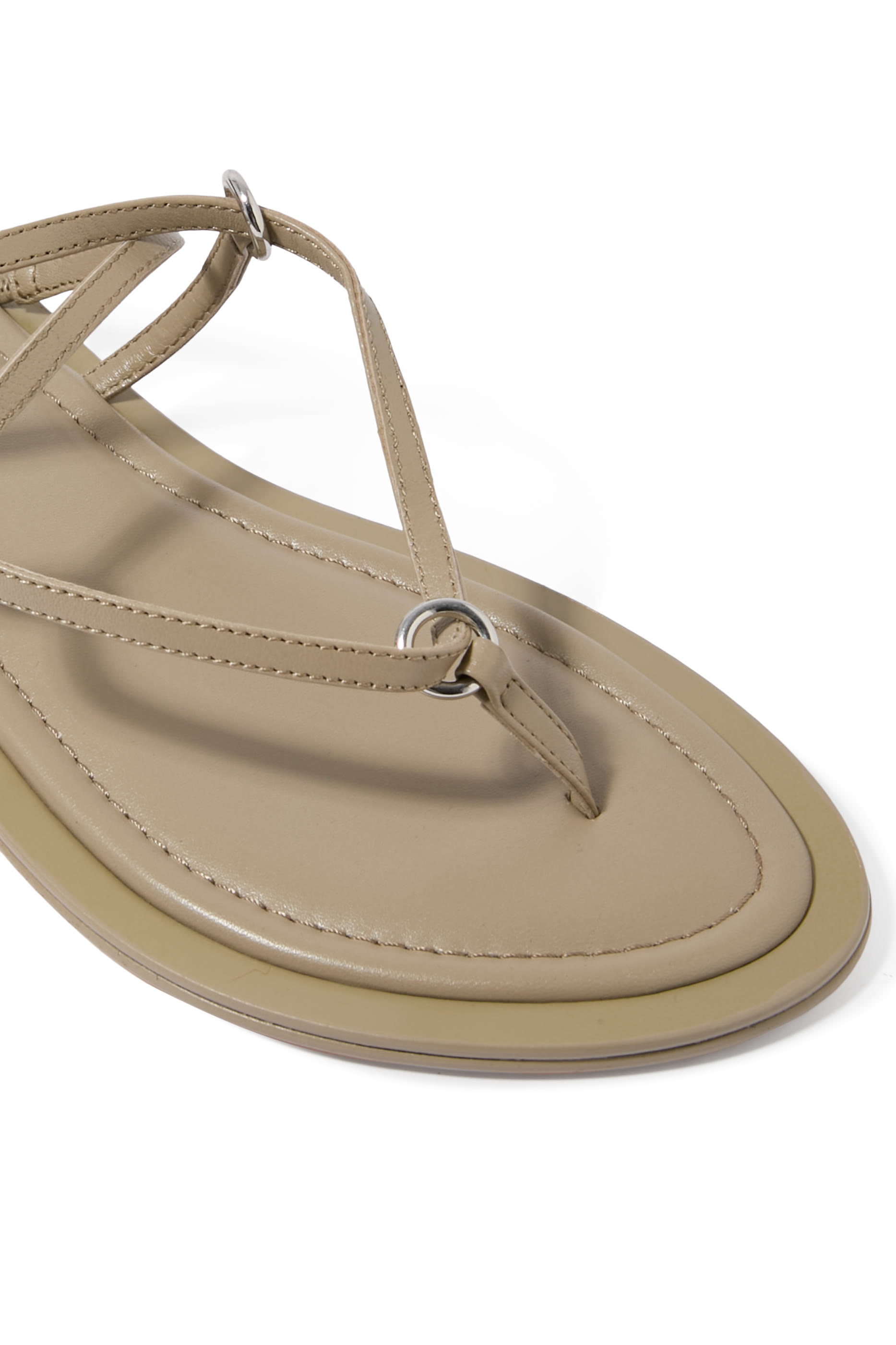 صندل ناناكا