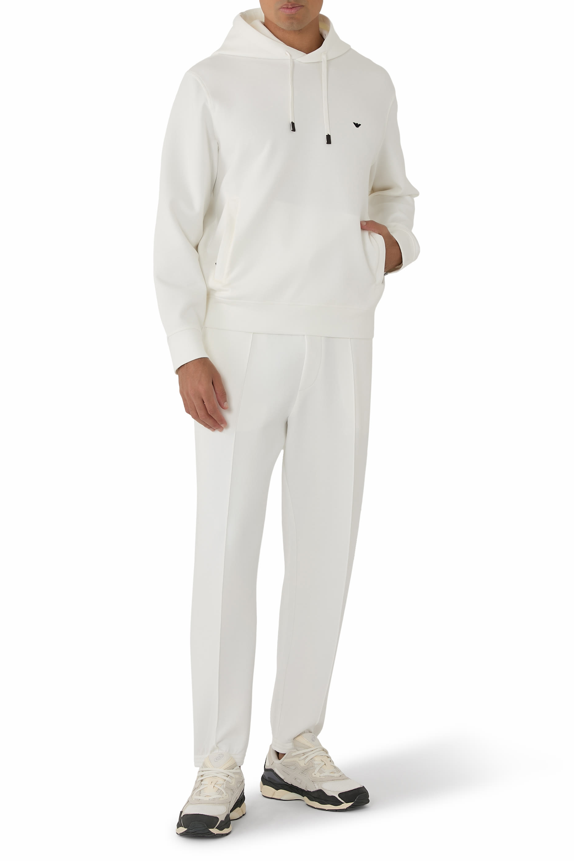 سويت شيرت بشعار الماركة بحجم صغير