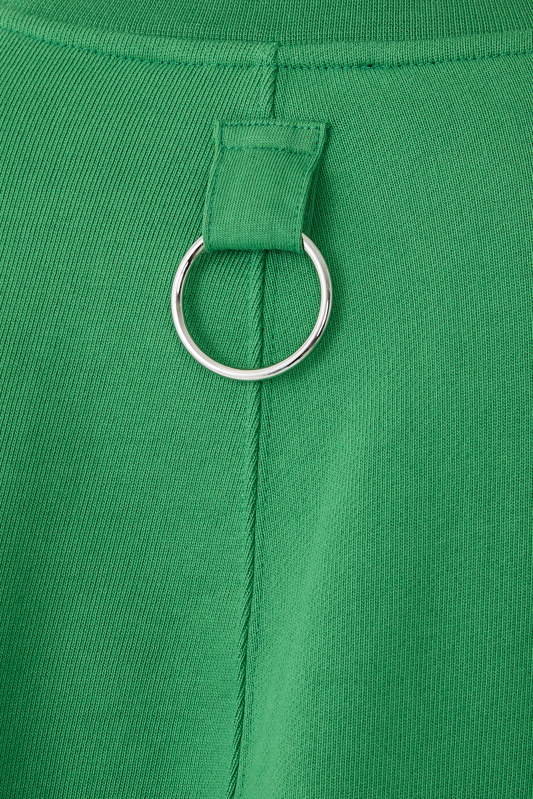 سويت شيرت بقصة مريحة وياقة ضيقة