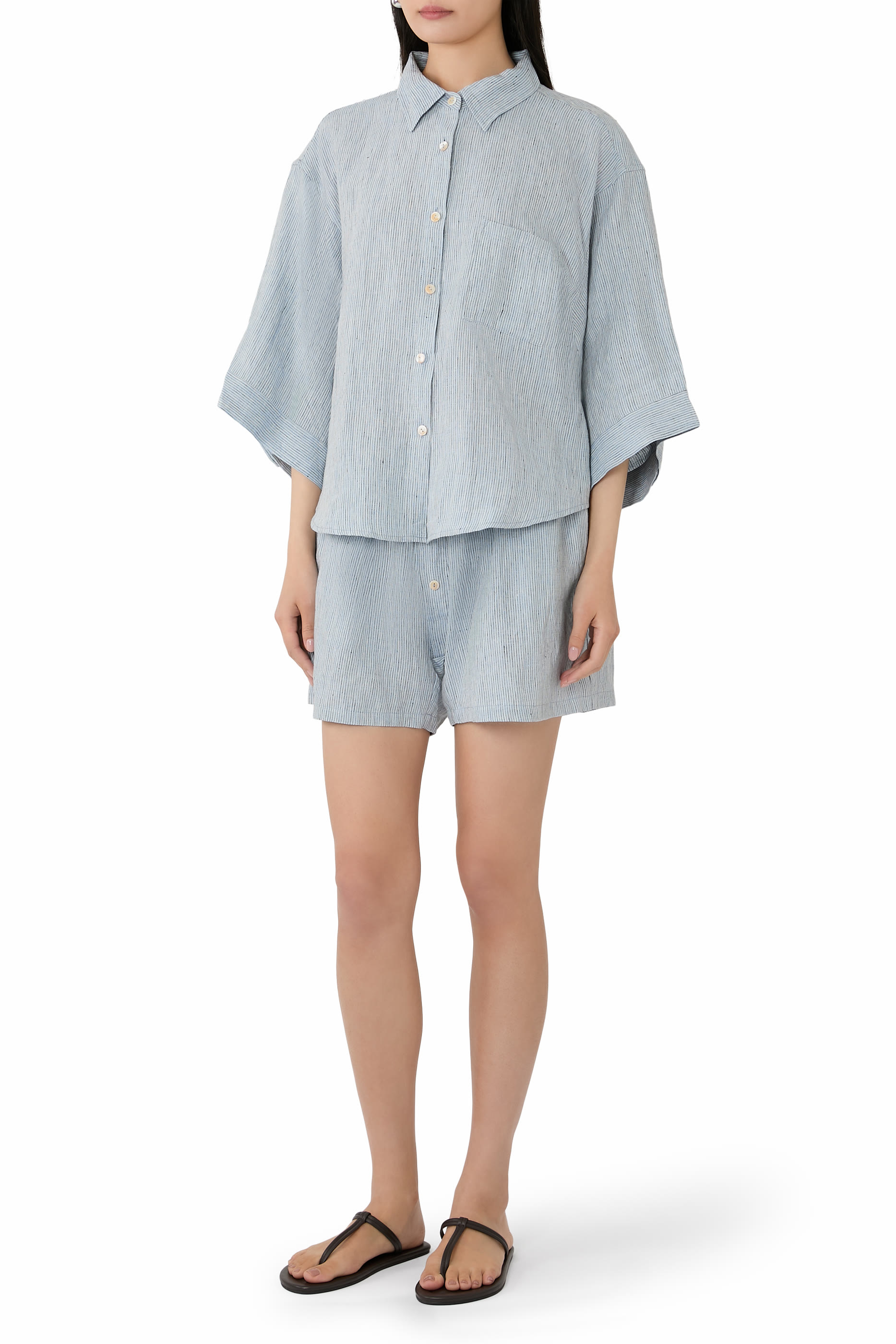 طقم شورت وقميص مخطط