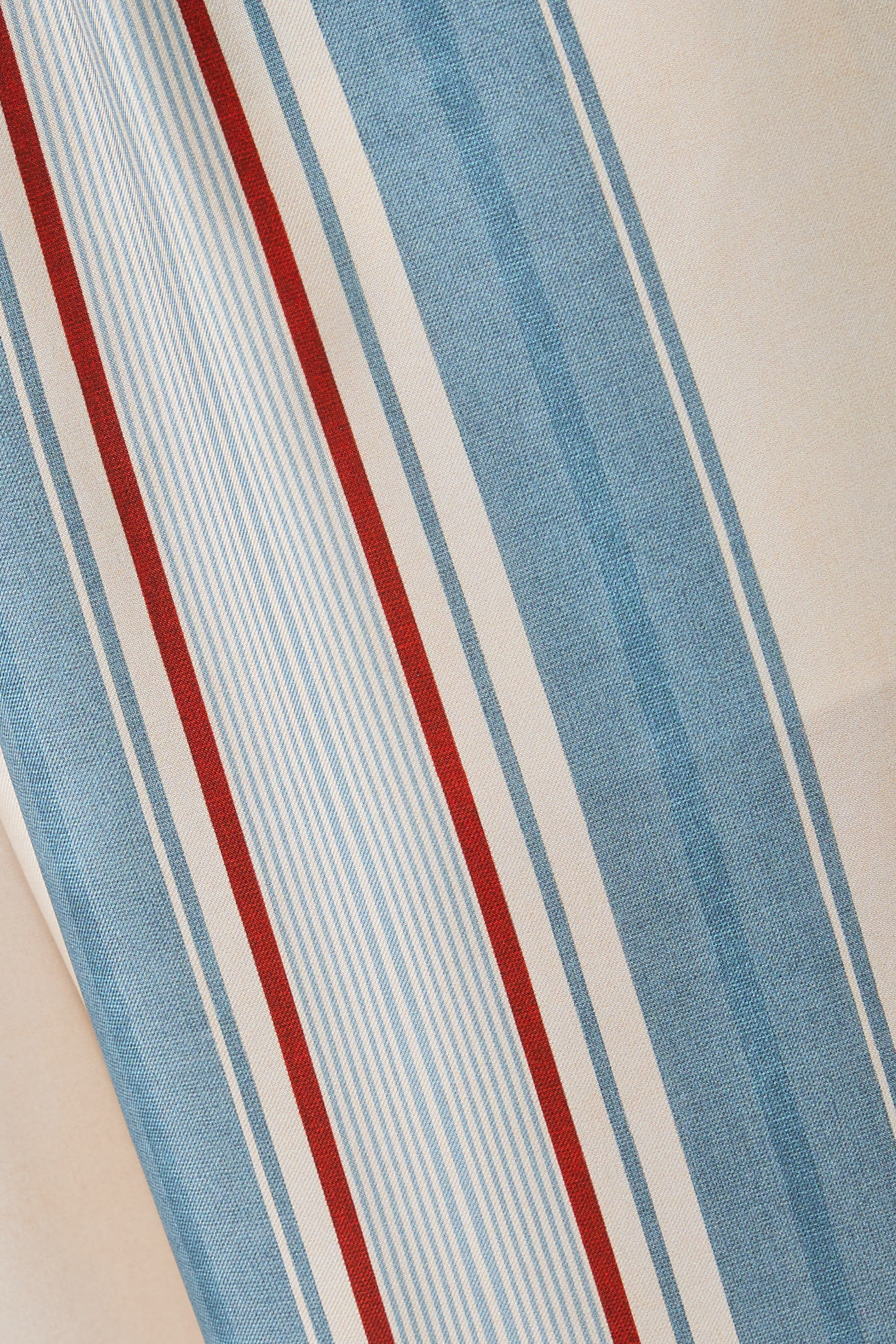 بنطال رياضي