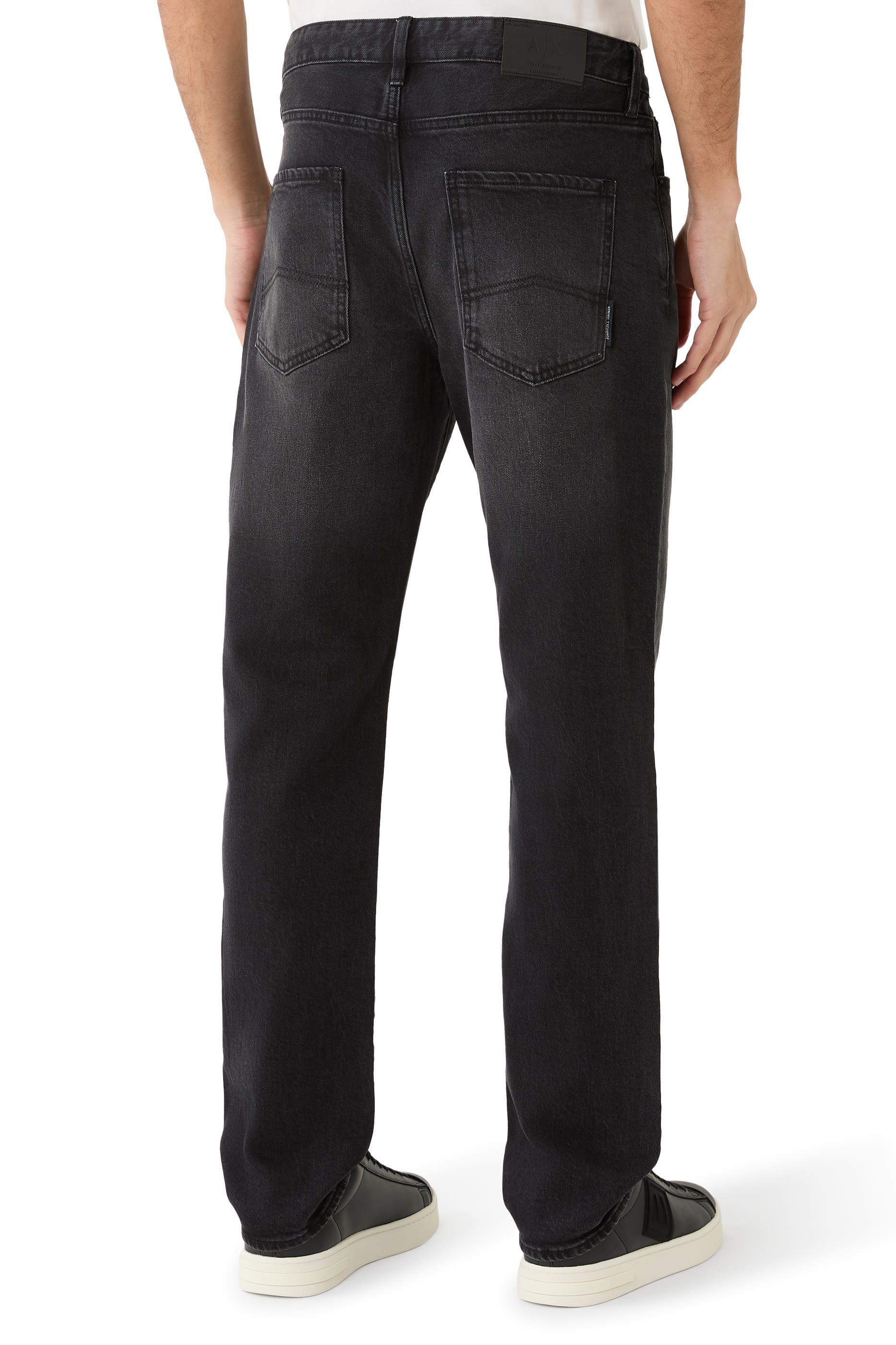 بنطال جينز بقصة ضيقة بشعار الماركة دينم 