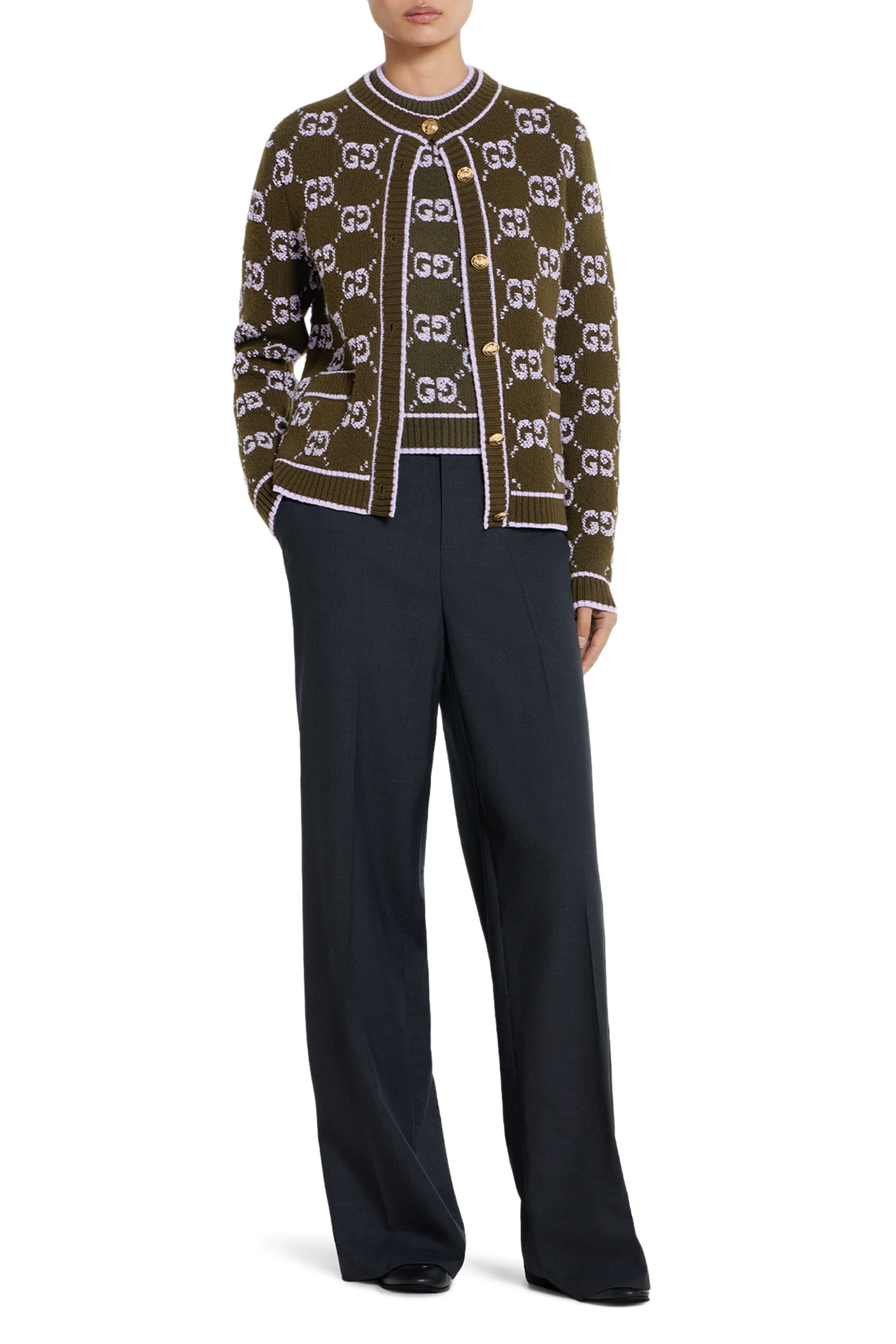 بلوزة صوف بوكليه بنقشة حرفي شعار الماركة جاكار