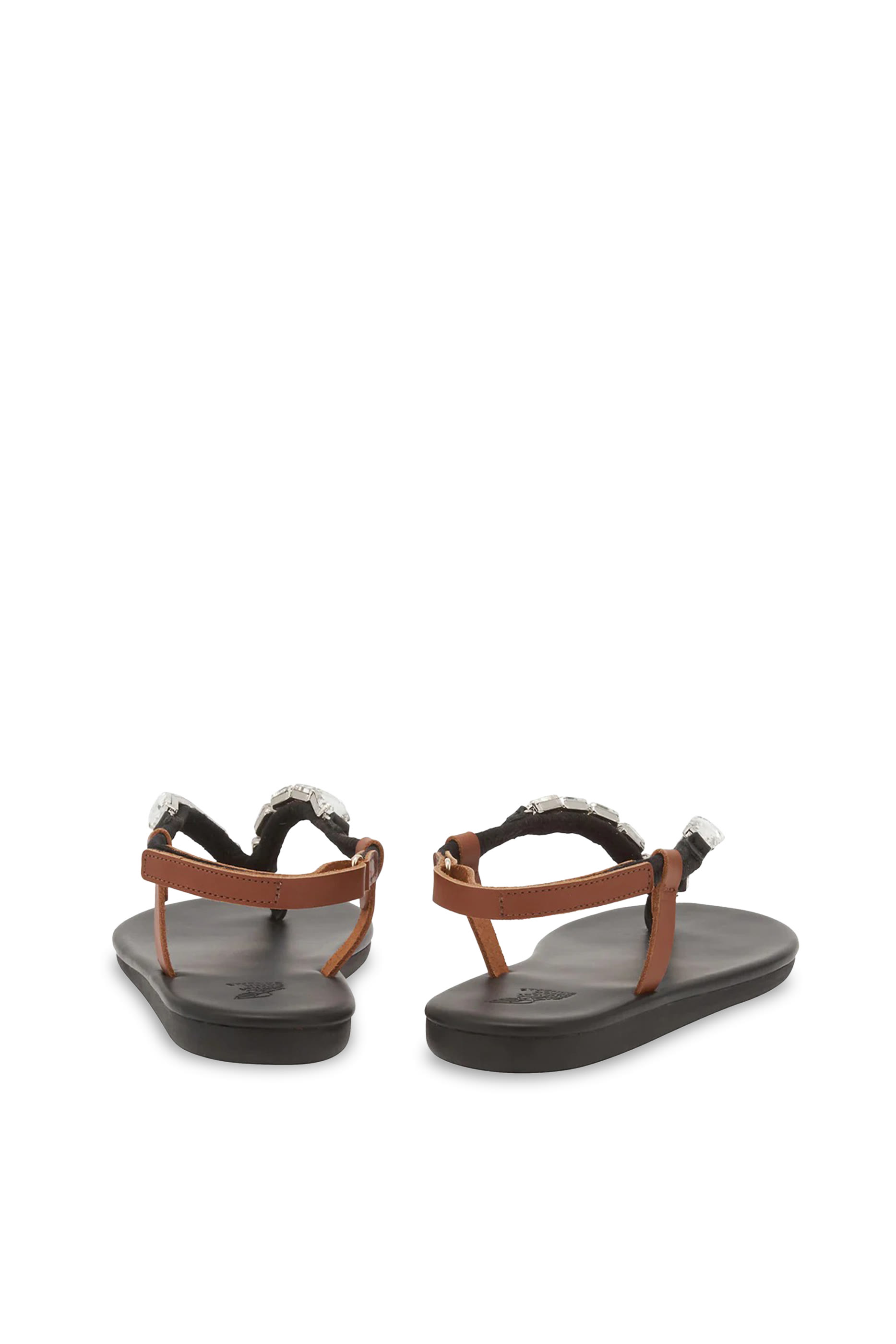 حذاء زوي بنعل مسطح مرصع بكريستال