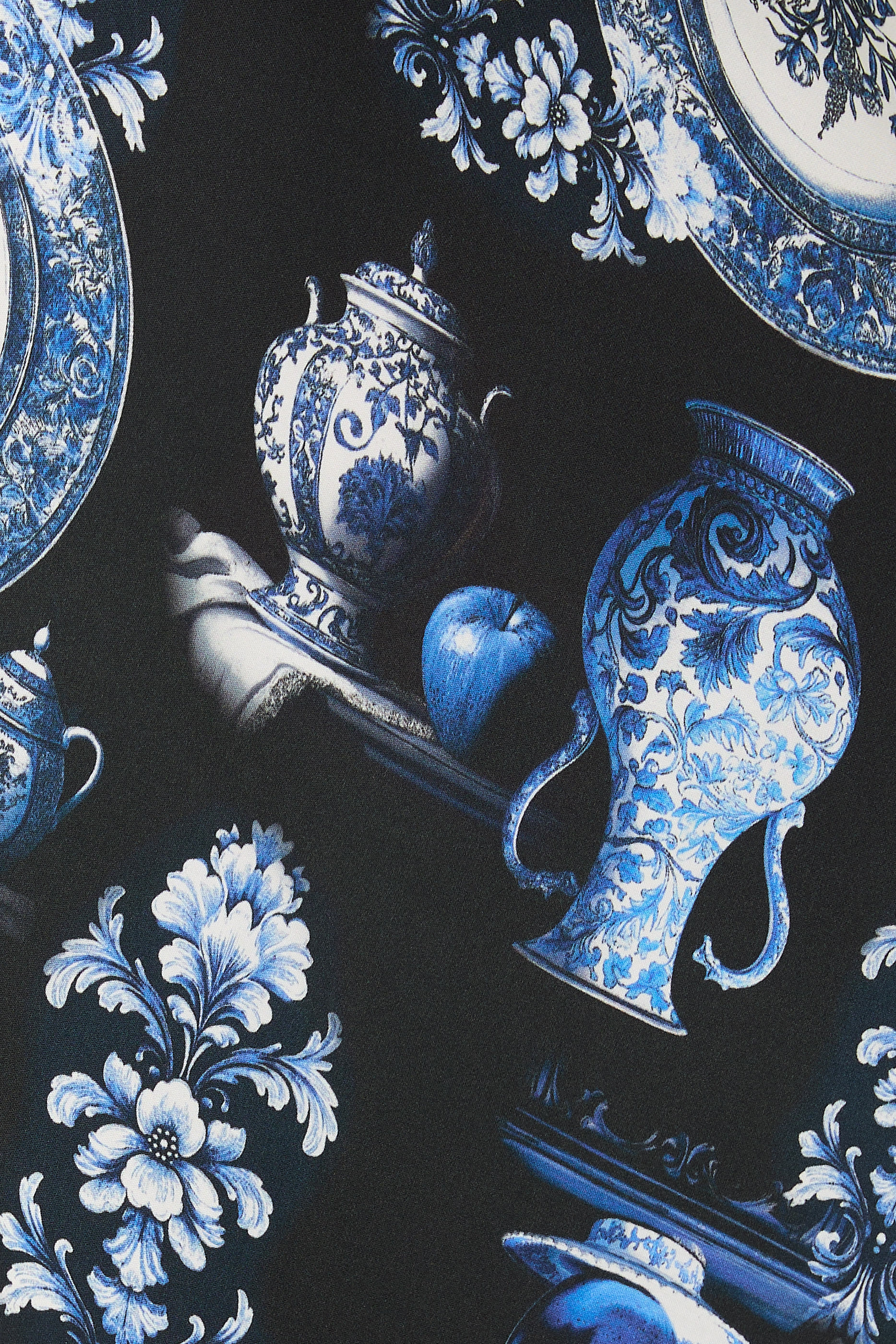 فستان أكيا بلا أكمام