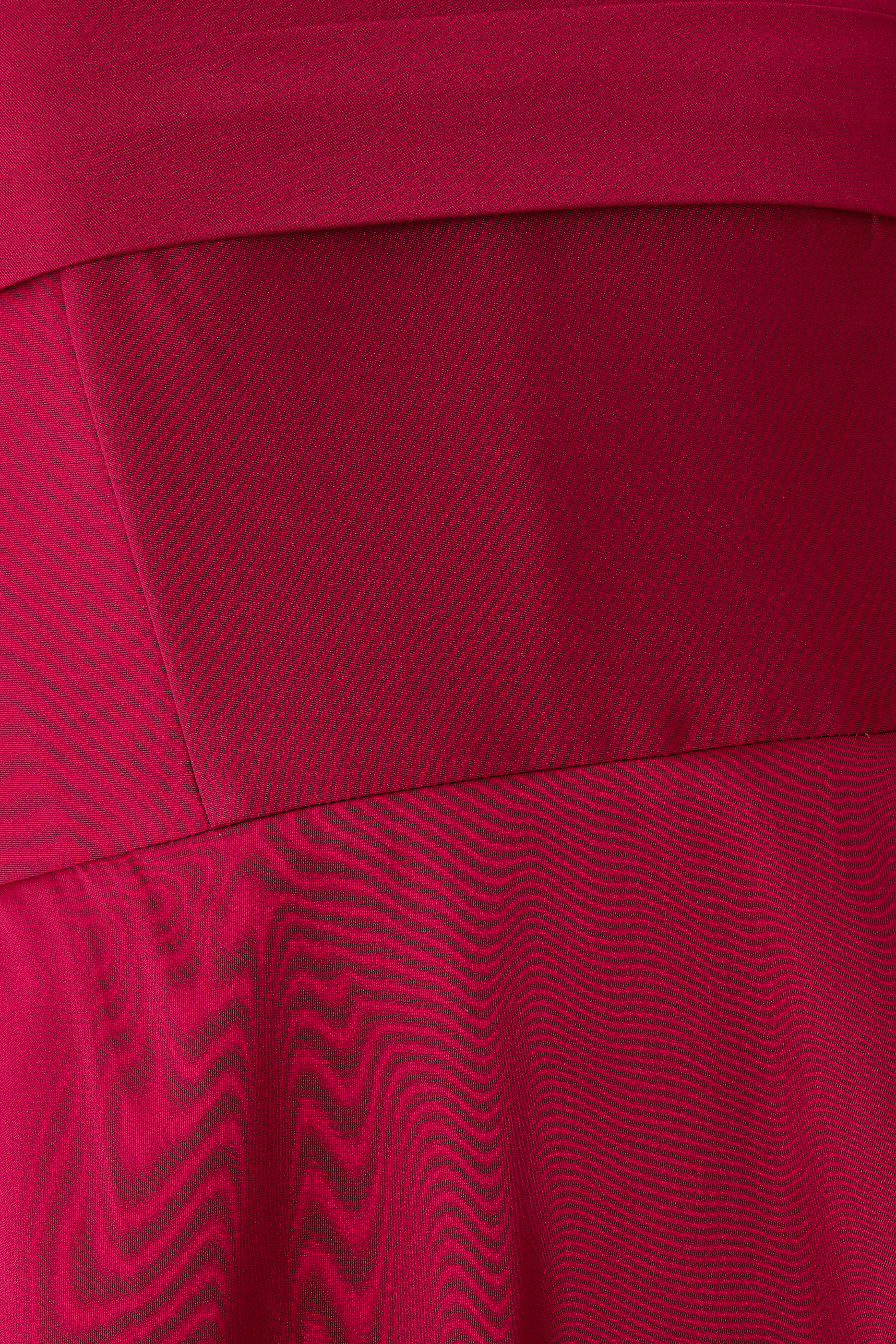 فستان سهرة بلا حمالات بطيات تفتا