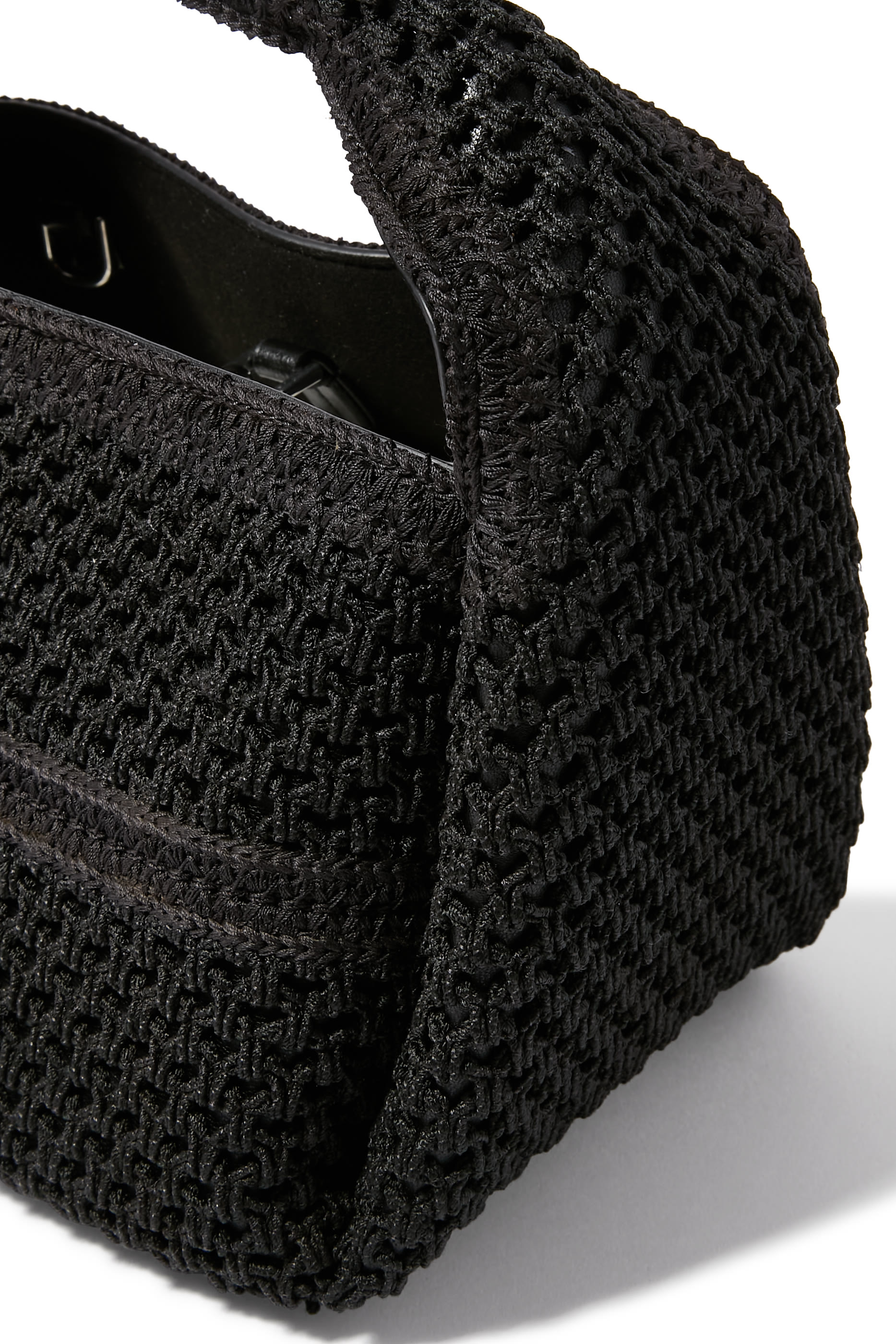 حقيبة باكيت صغيرة كروشيه