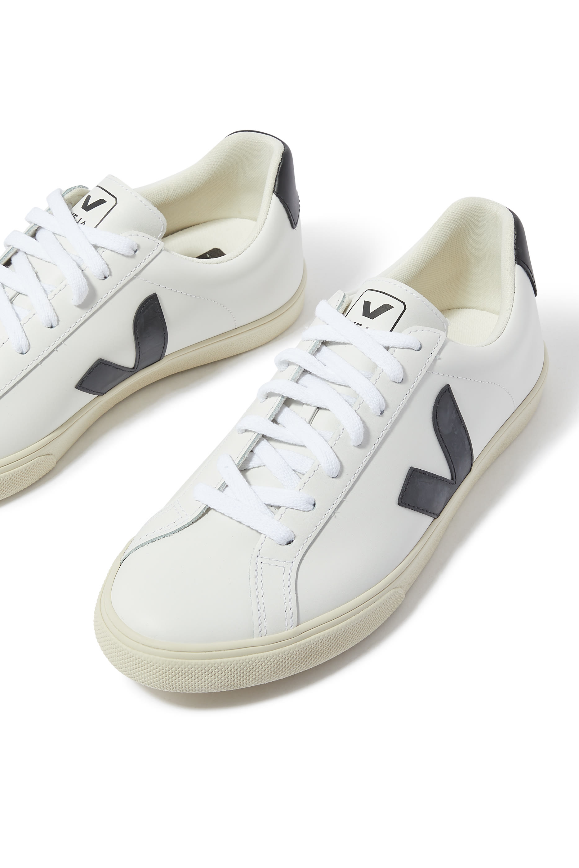 سنيكرز إسبلار بكاحل منخقض بشعار الماركة