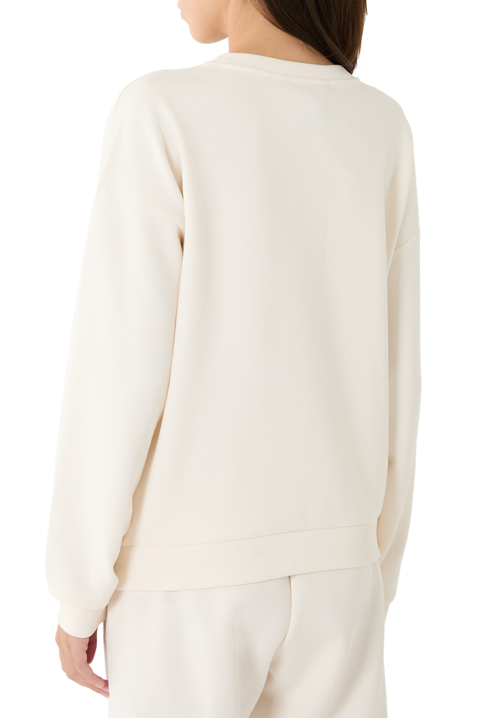 سويت شيرت أساسي بياقة ضيقة