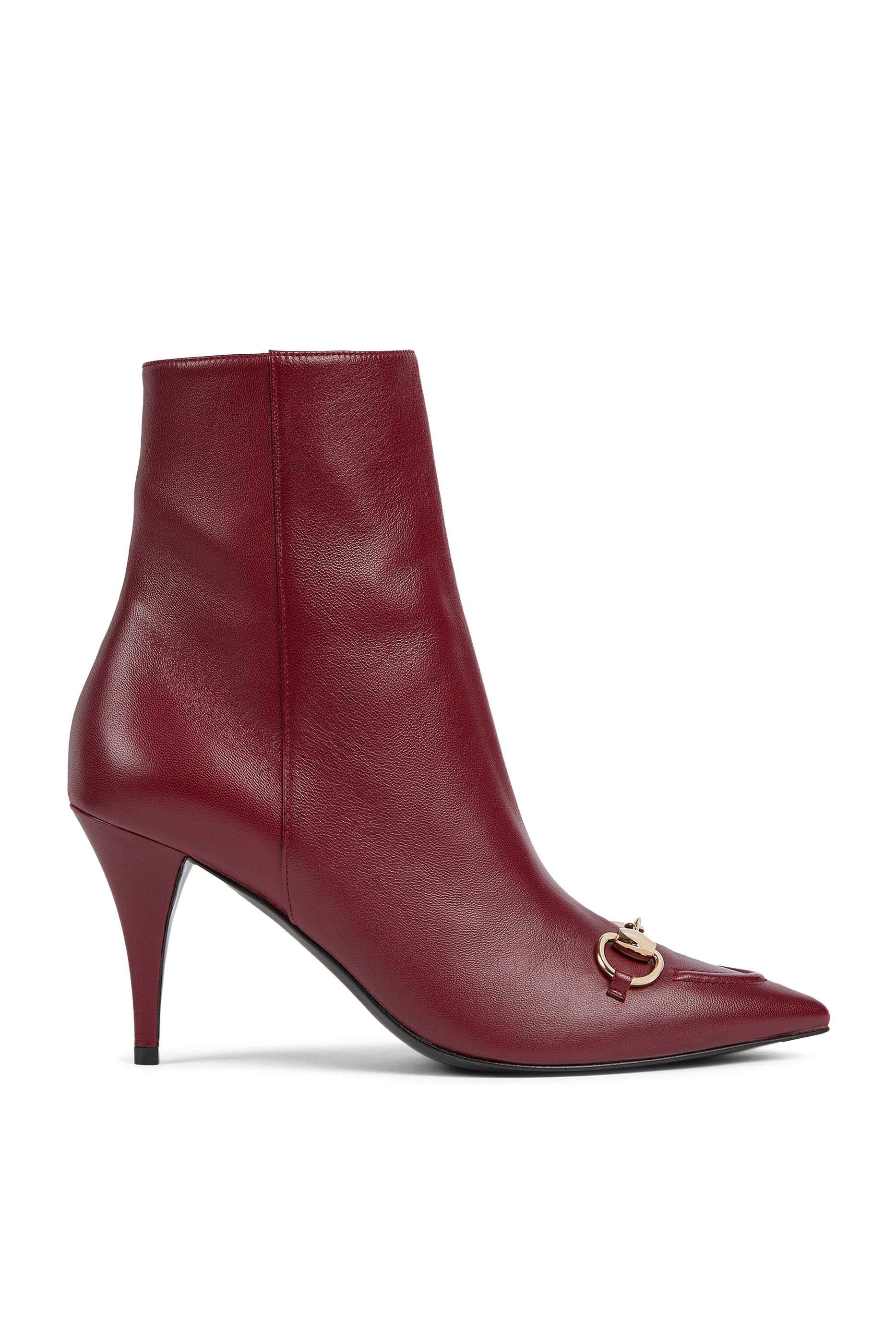 حذاء بوت 80 بطول الكاحل مزين بحلية شعار الماركة