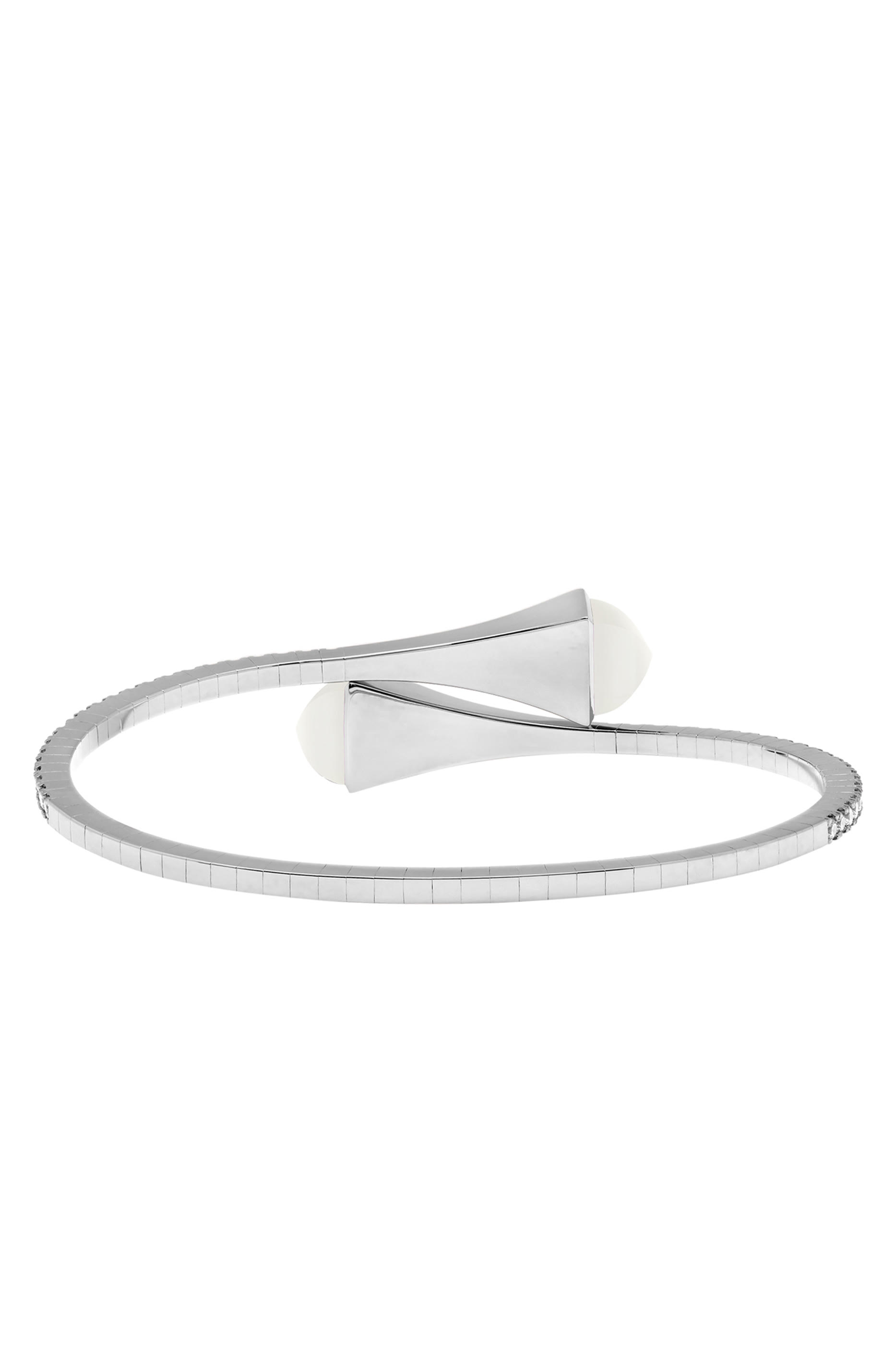 سوار كليو رفيع مرصع بالماس والعقيق الأبيض ذهب أبيض عيار 18