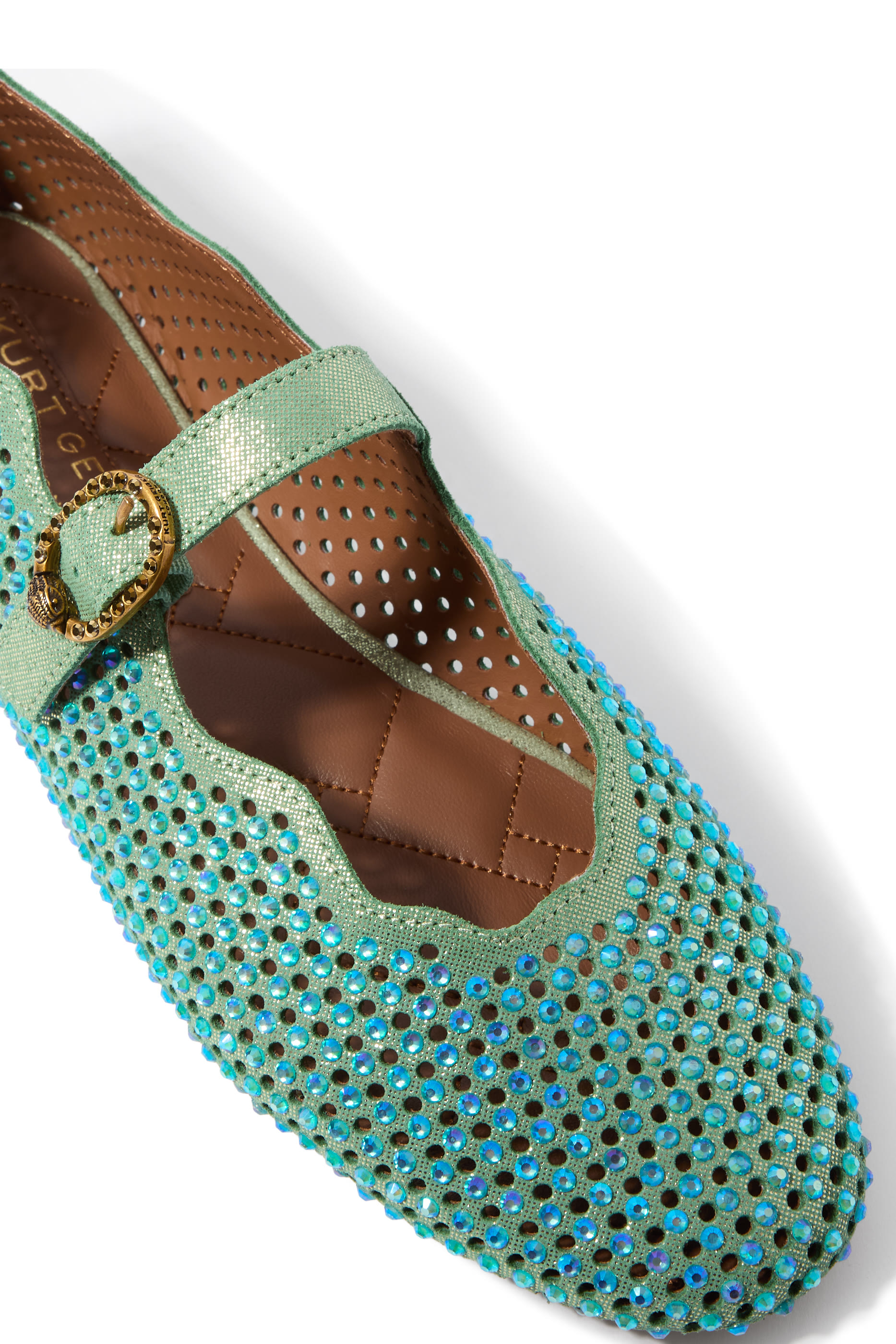 حذاء بالرينا مايفير بتصميم متموج ونعل مسطح