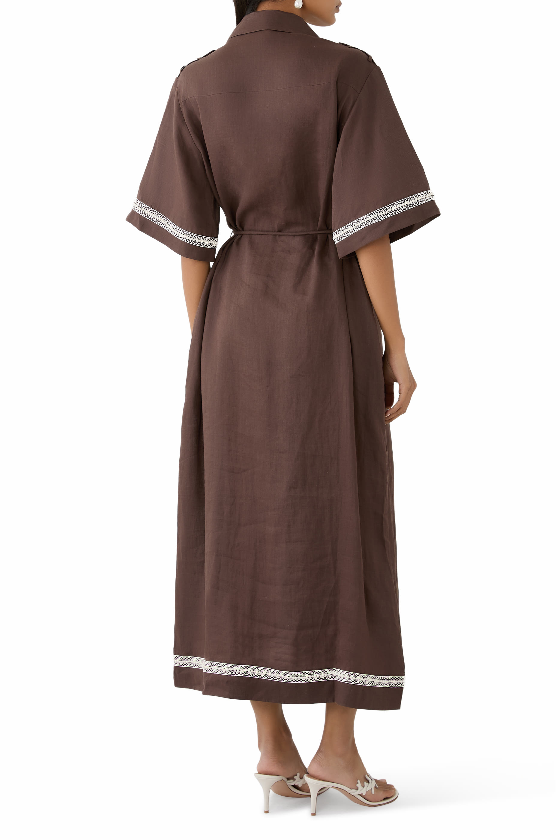 فستان ليندرا بنمط قميص برباط