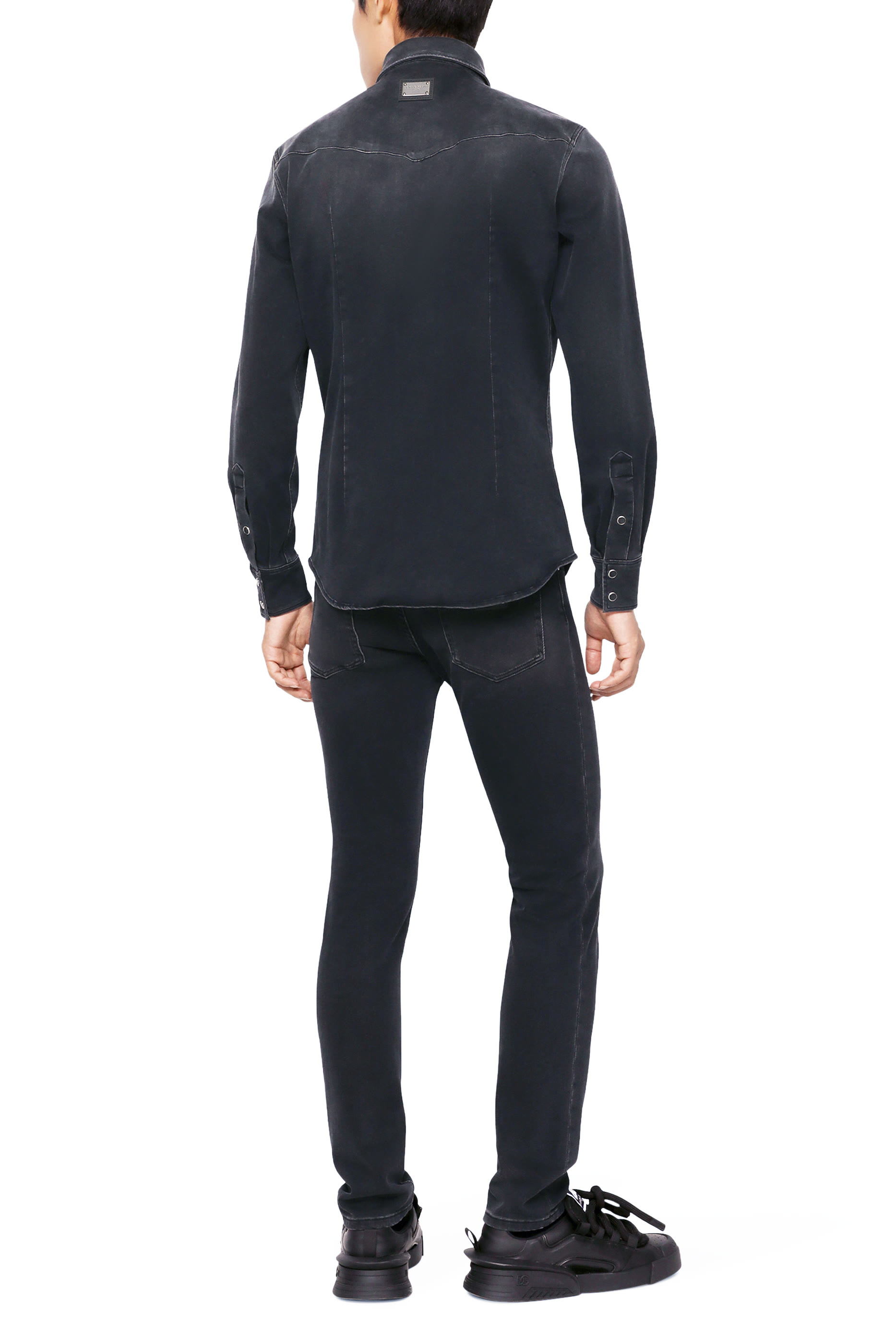 بنطال جينز إسنشال مطاطي بقصة ضيقة