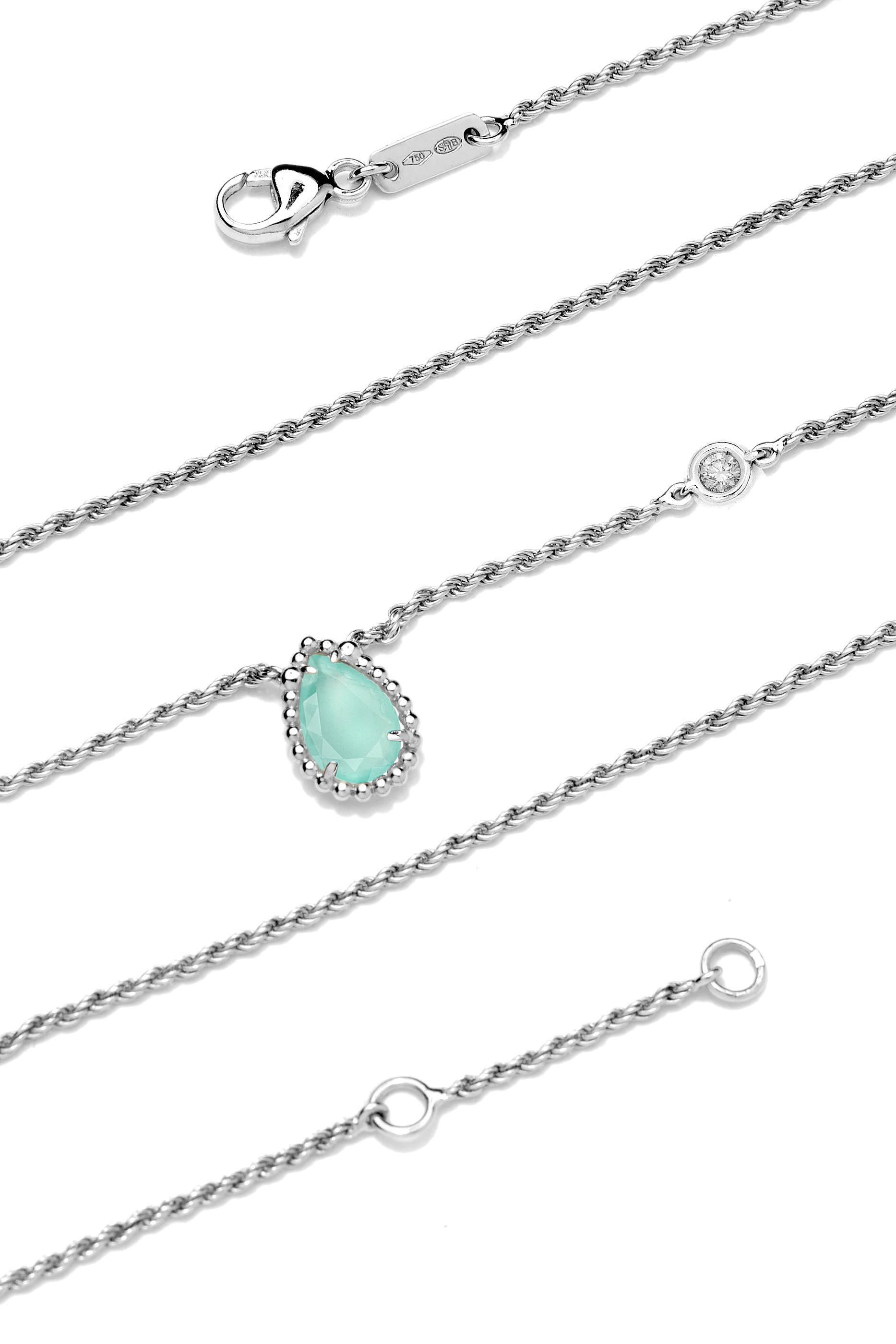 قلادة كاتر كلاسيكية بدلاية مرصعة بالماس ذهب عيار 18 