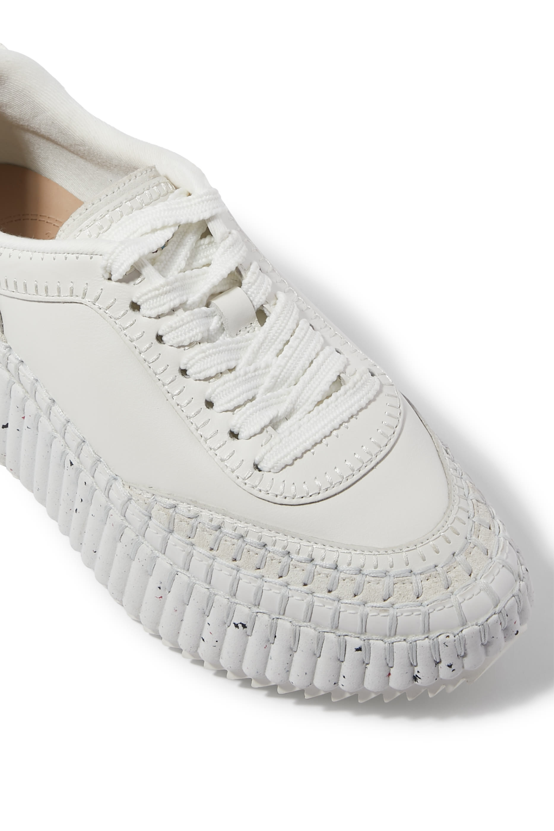 سنيكرز ناما