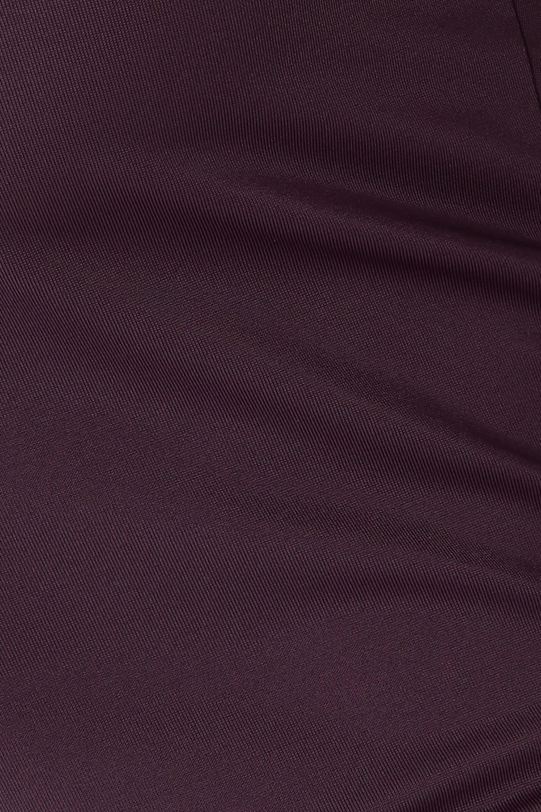 بودي سوت بأكمام طويلة مزين بشعار الماركة