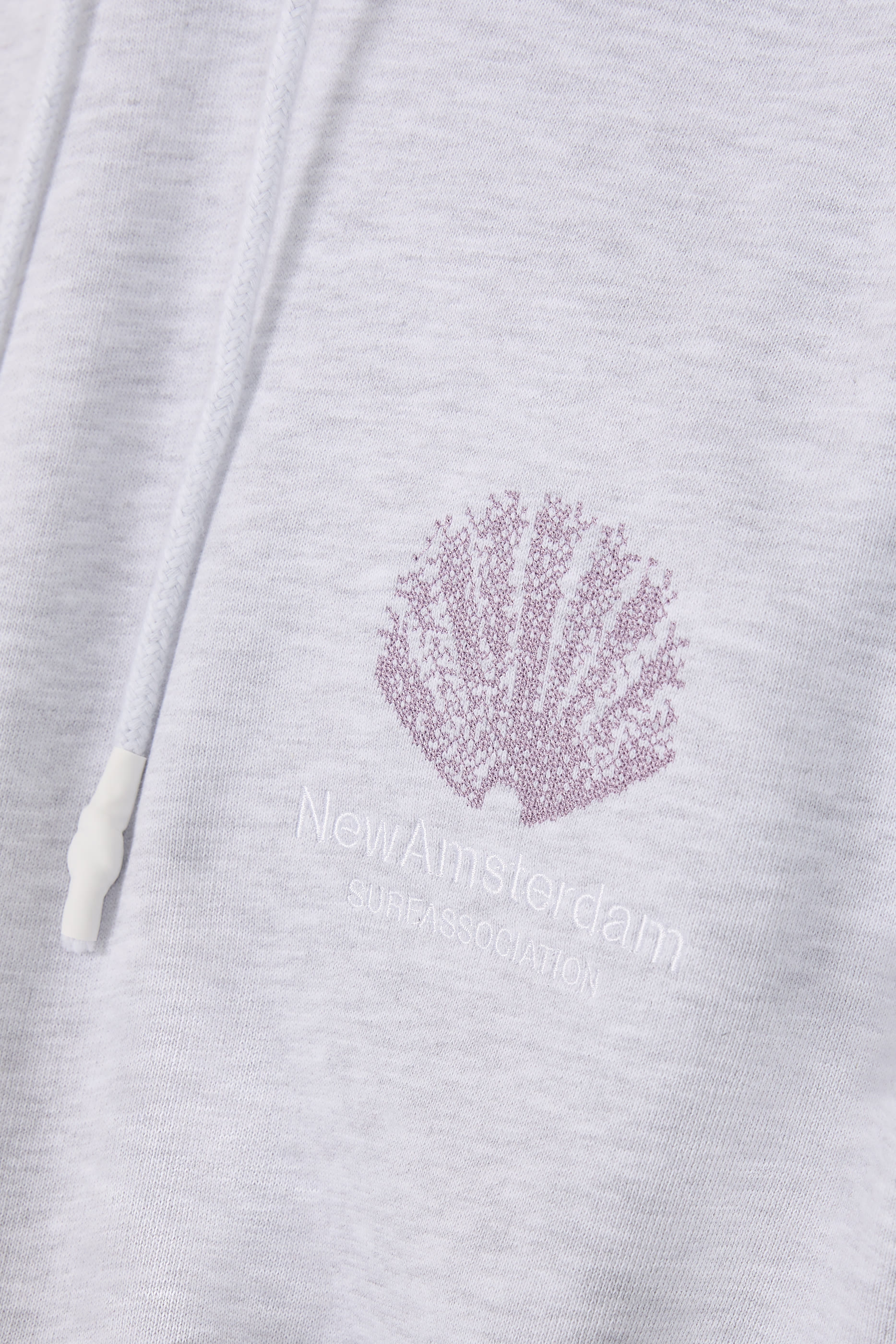 هودي بشعار الماركة بطلاء بخاخ