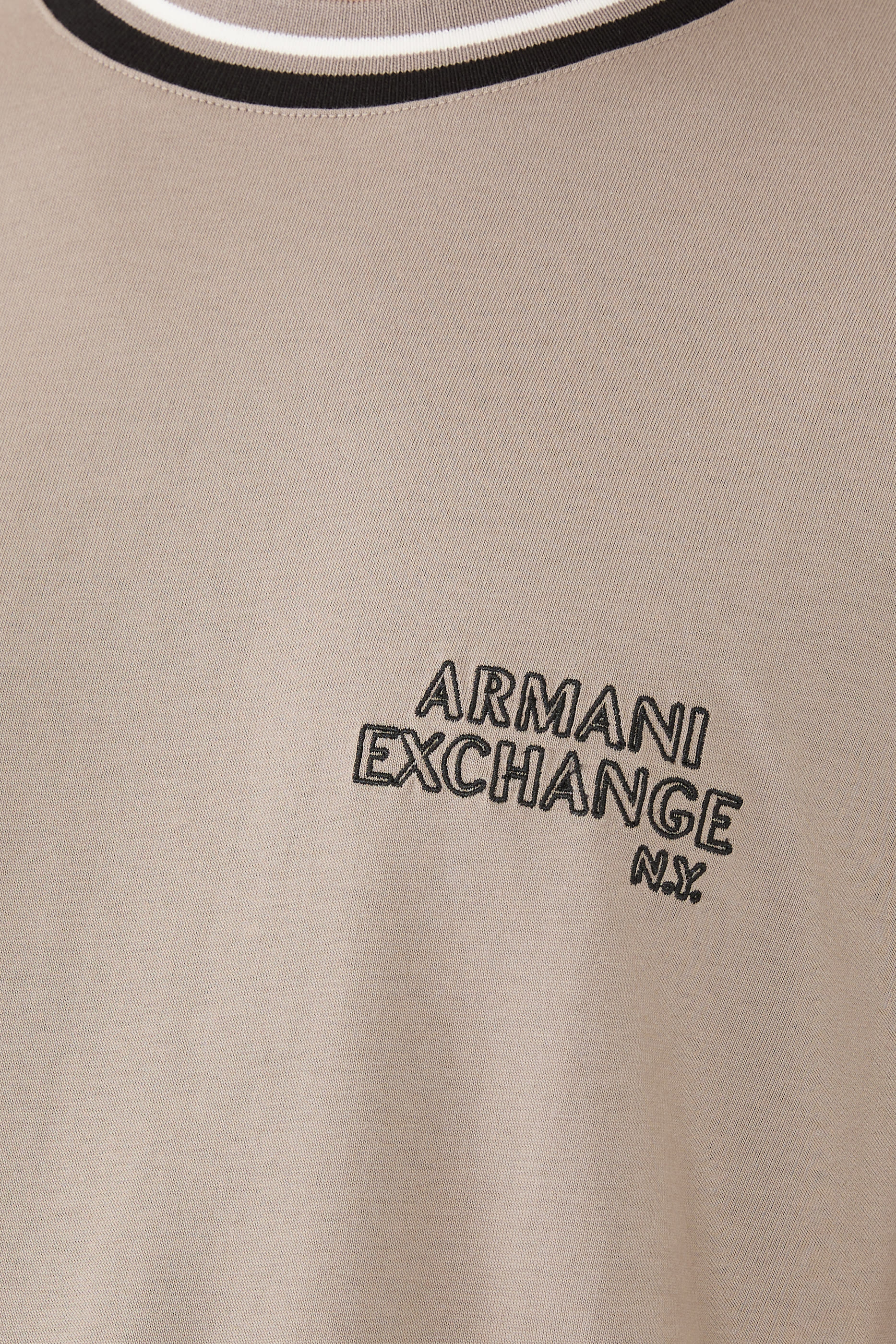 تيشيرت ون بلوك اب بشعار الماركة