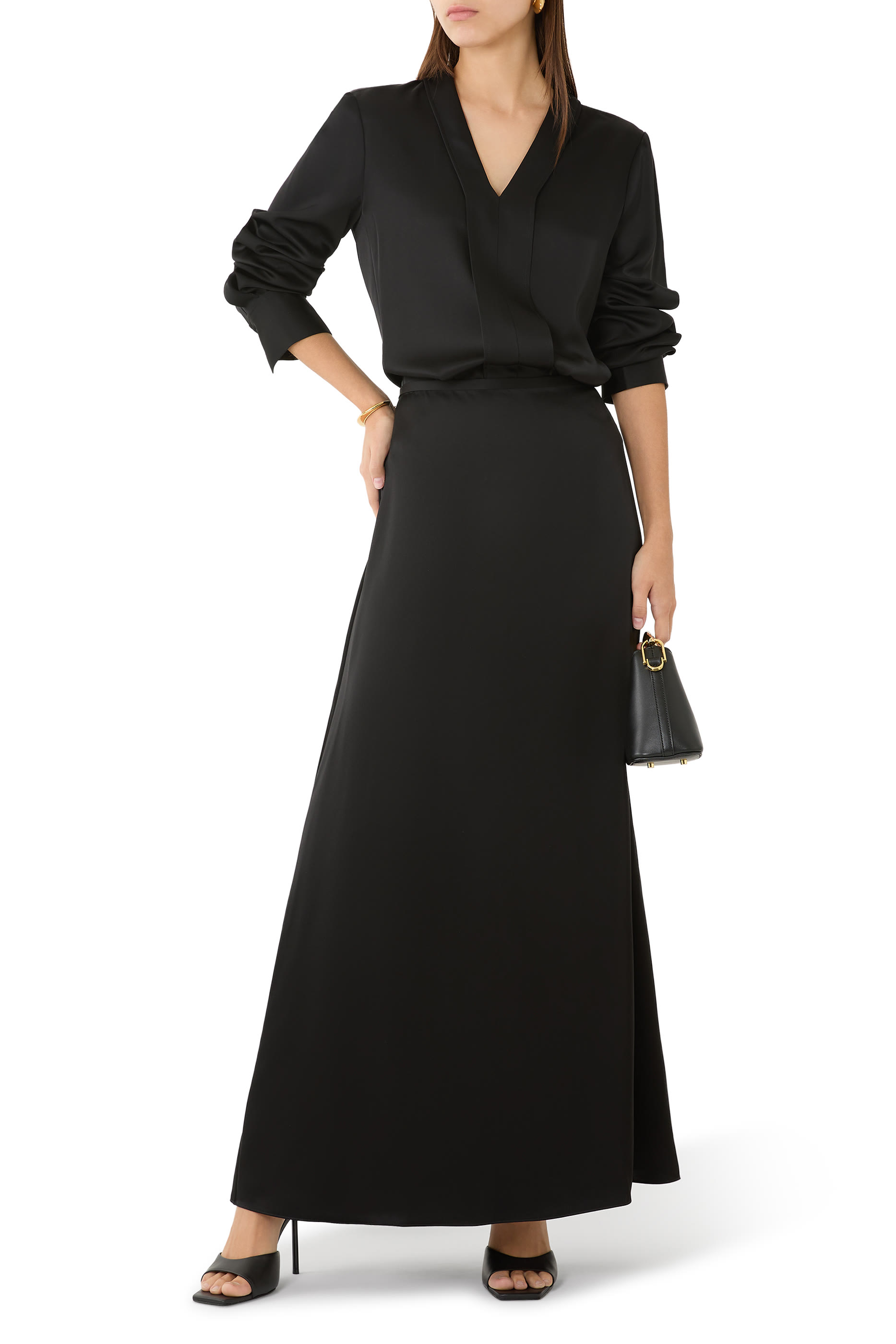 بلوزة بأكمام طويلة بحياكة في المنتصف