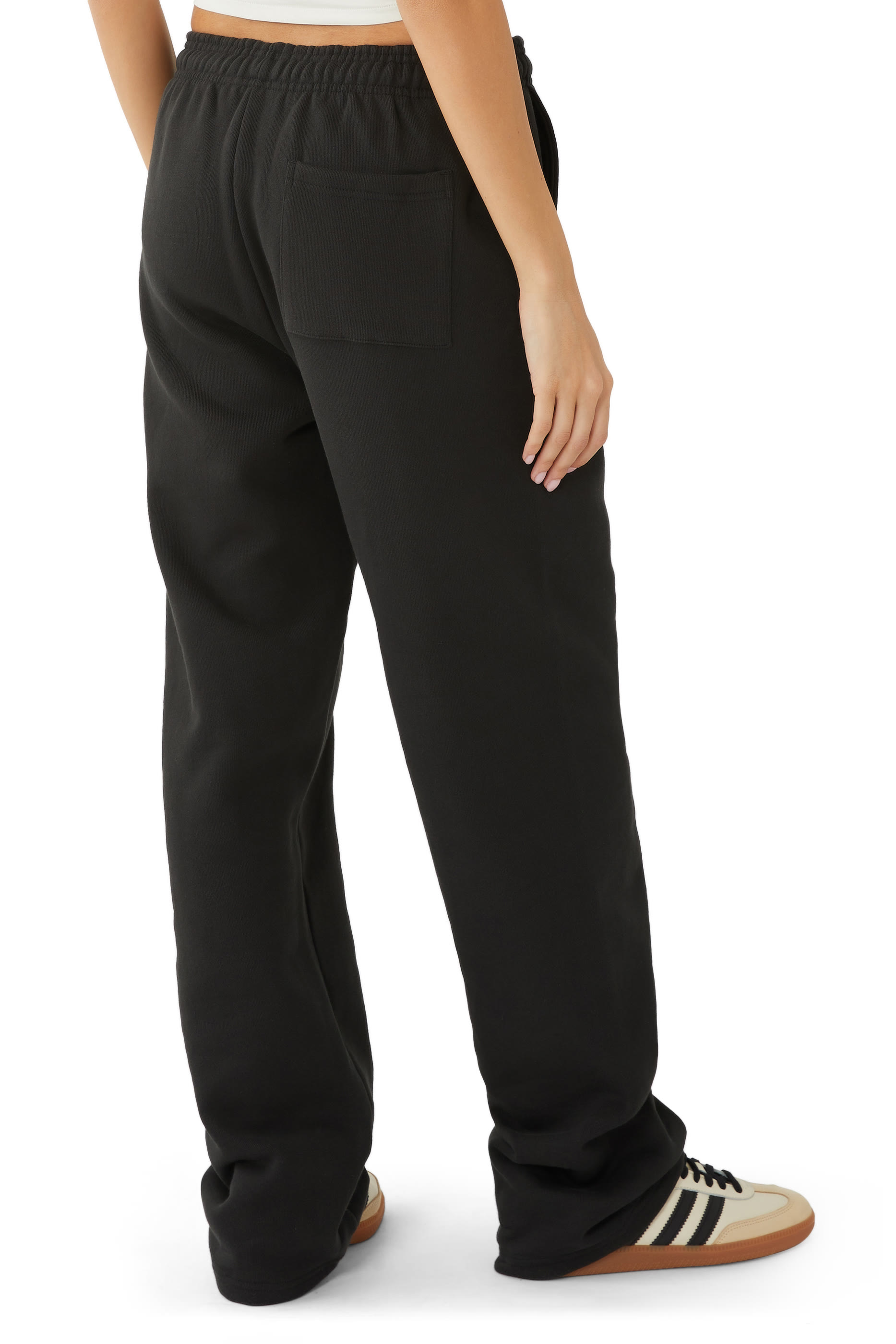 بنطال بقصة ساق مستقيمة