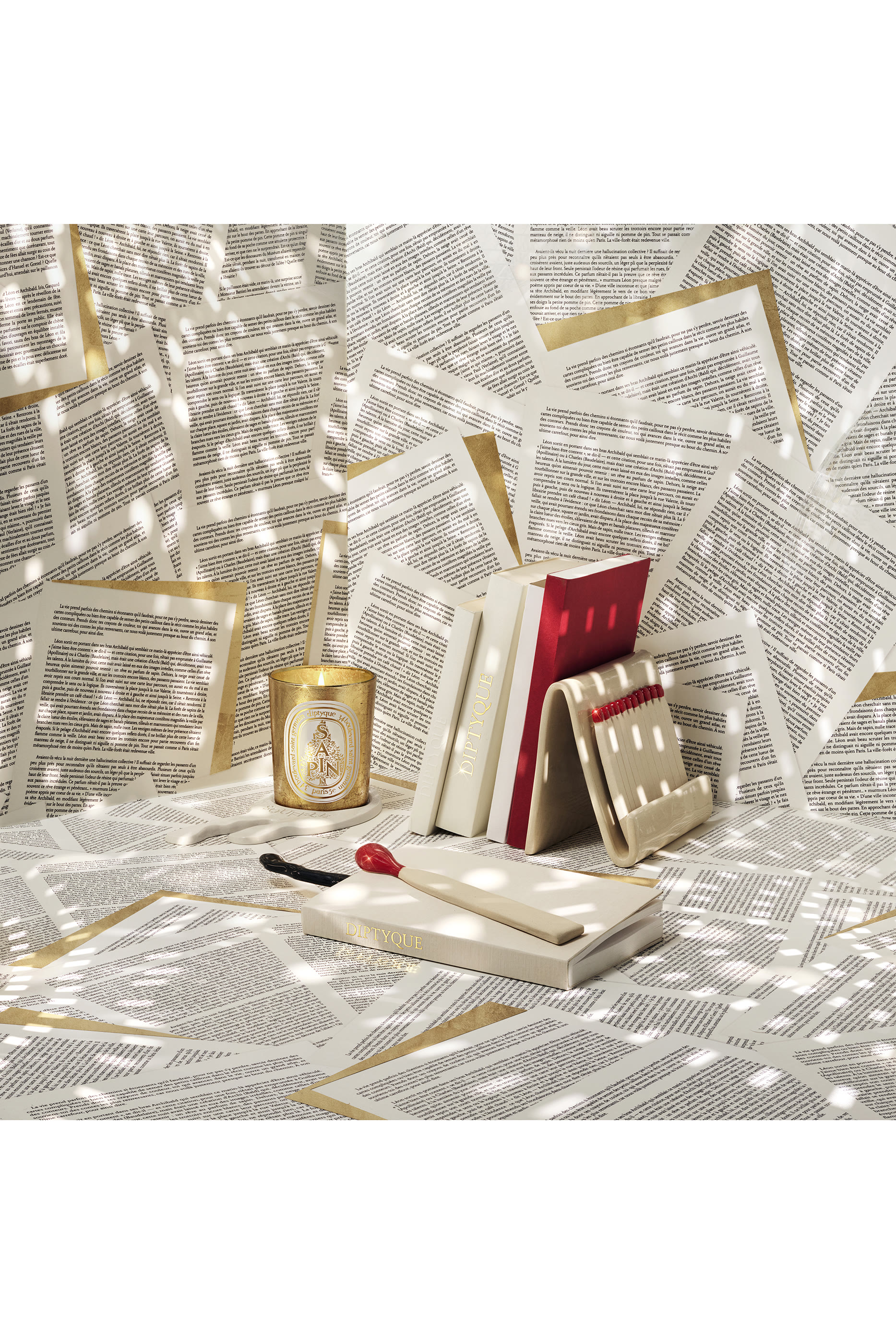 شمعة سابين كلاسيكية بإصدار للكريسماس