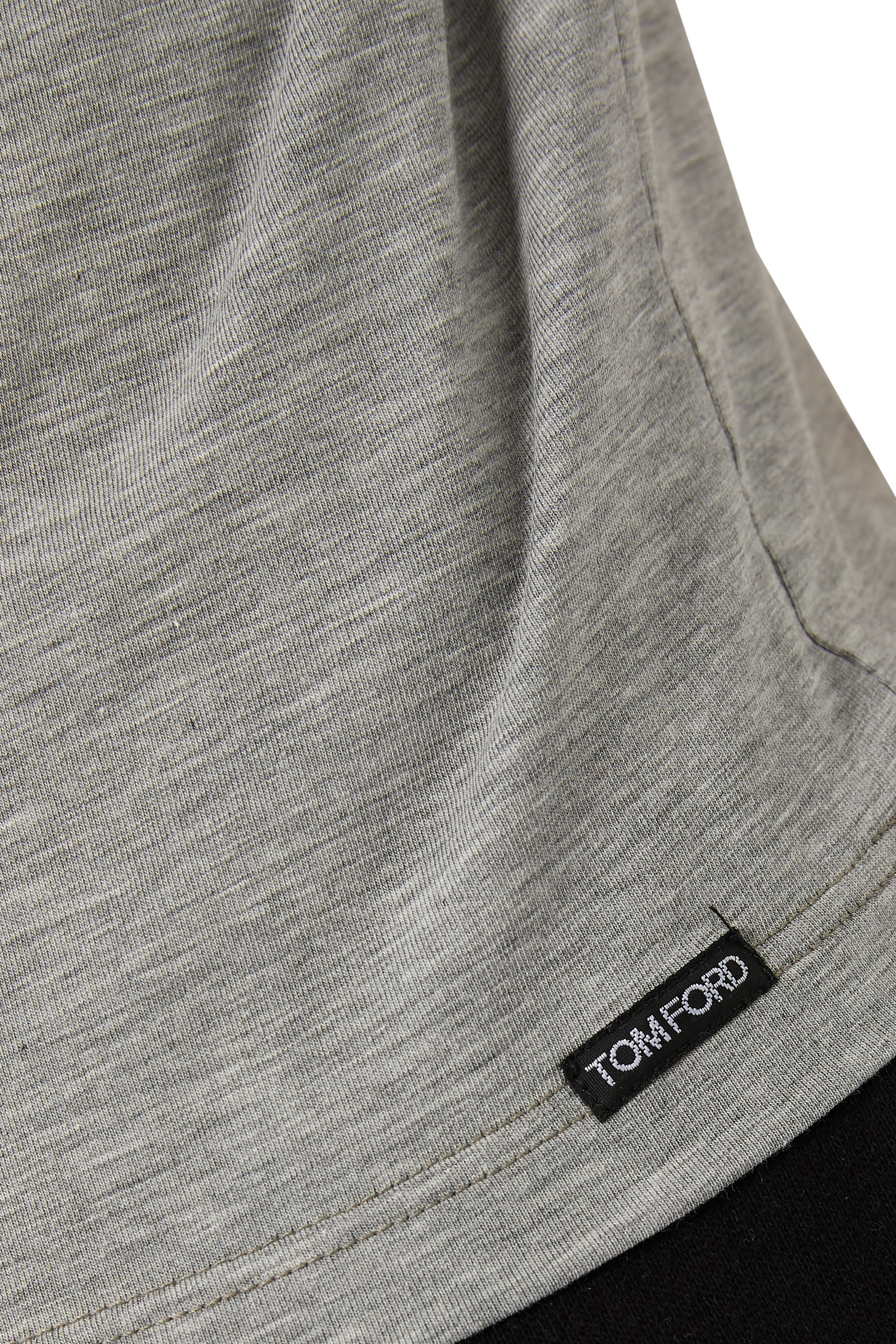 تيشيرت بياقة ضيقة قطن مودال