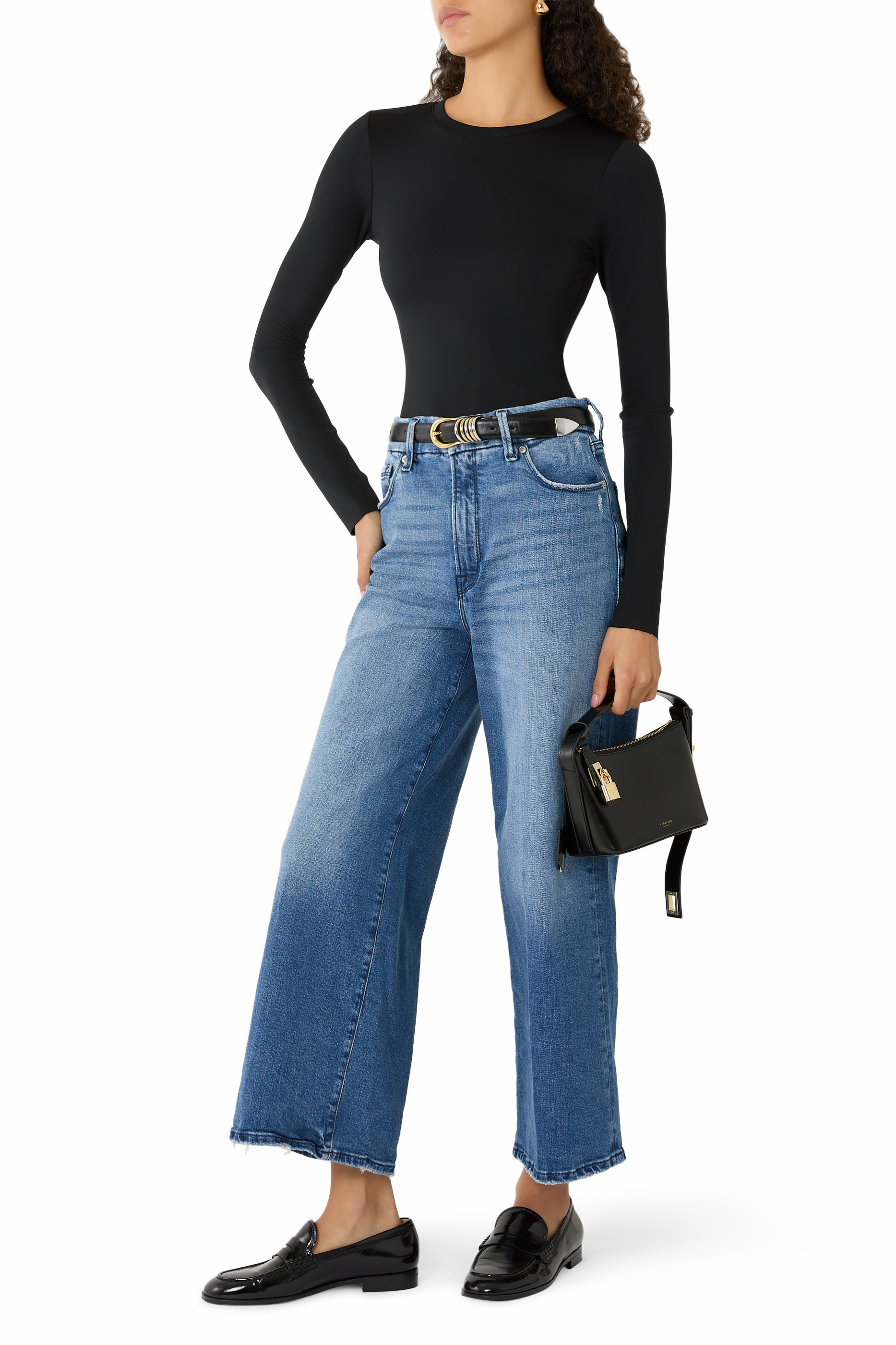 بودي سوت بقصة ضيقة بأكمام طويلة وياقة ضيقة