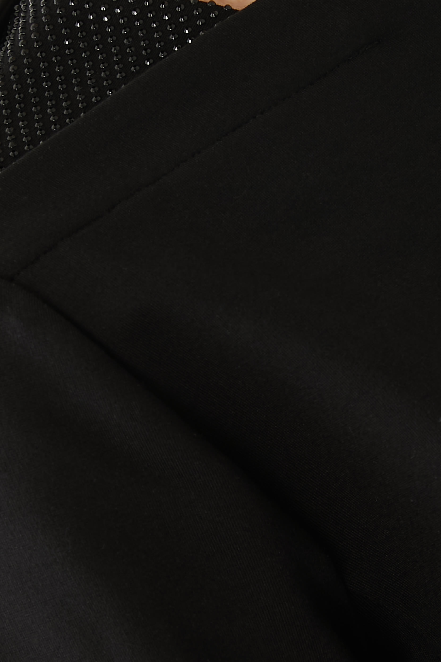 سويت شيرت بأكمام طويلة