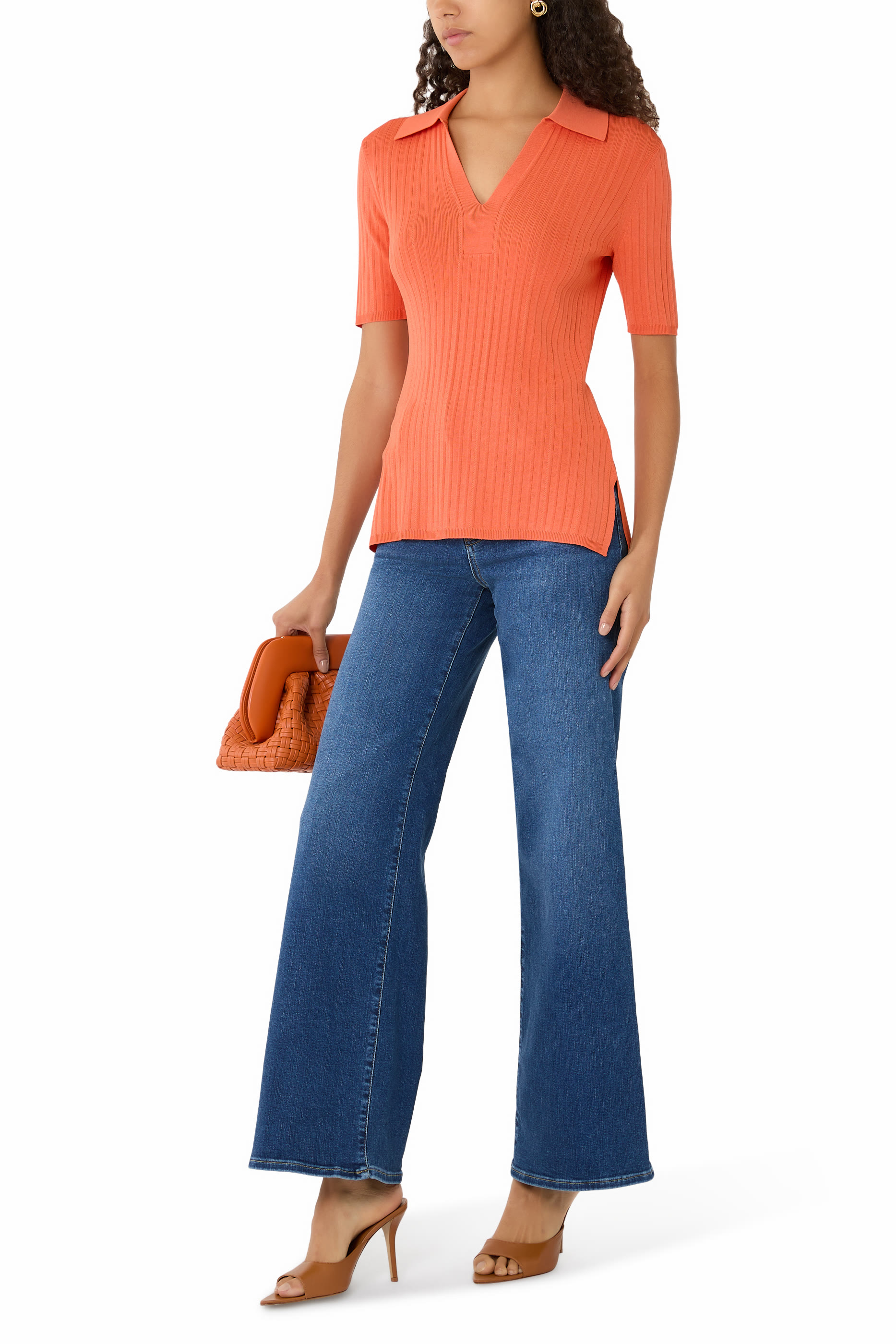 بنطال جينز بالازو بقصة ضيقة