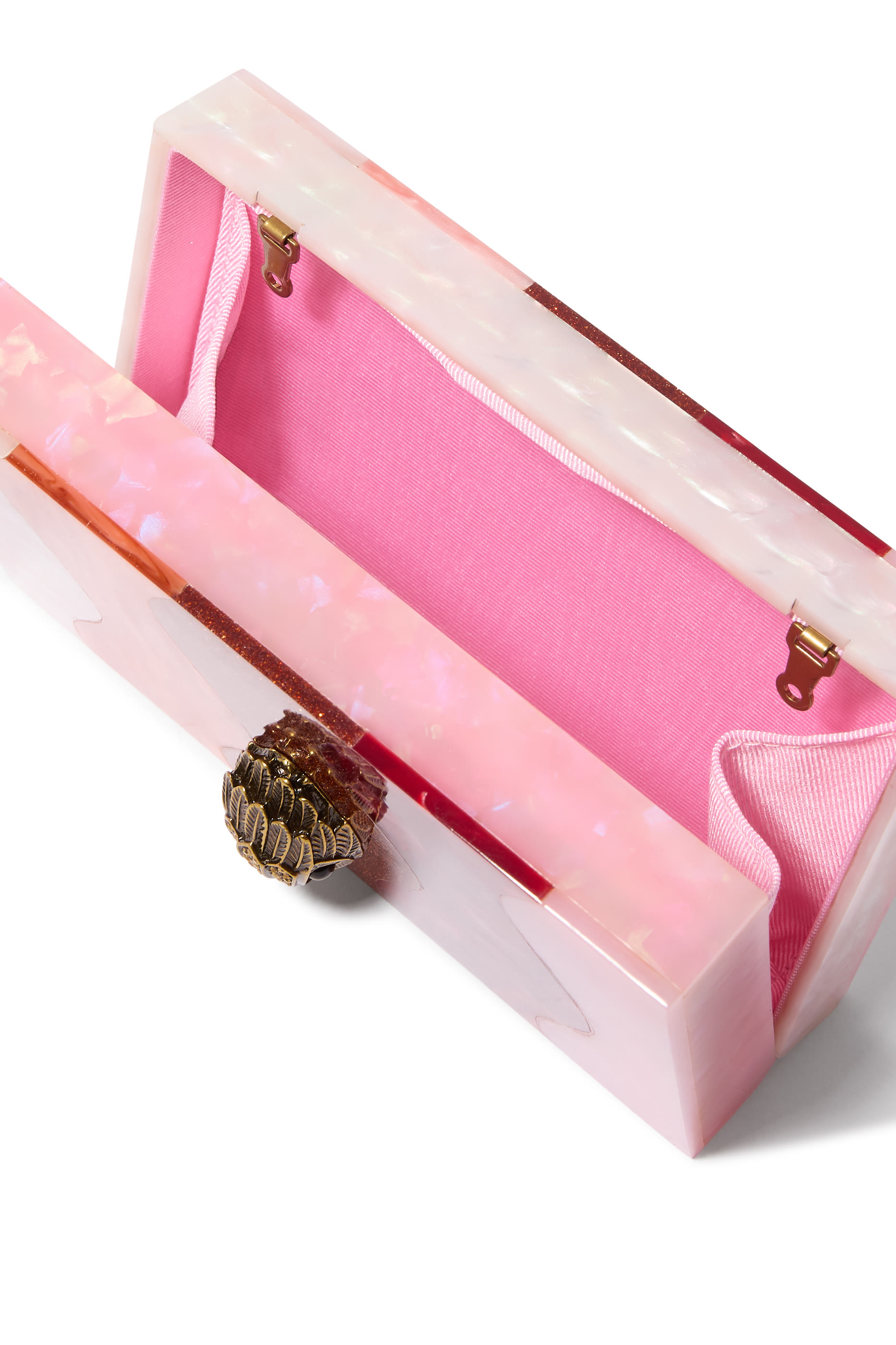 كلاتش بارتي بحلية شعار الماركة