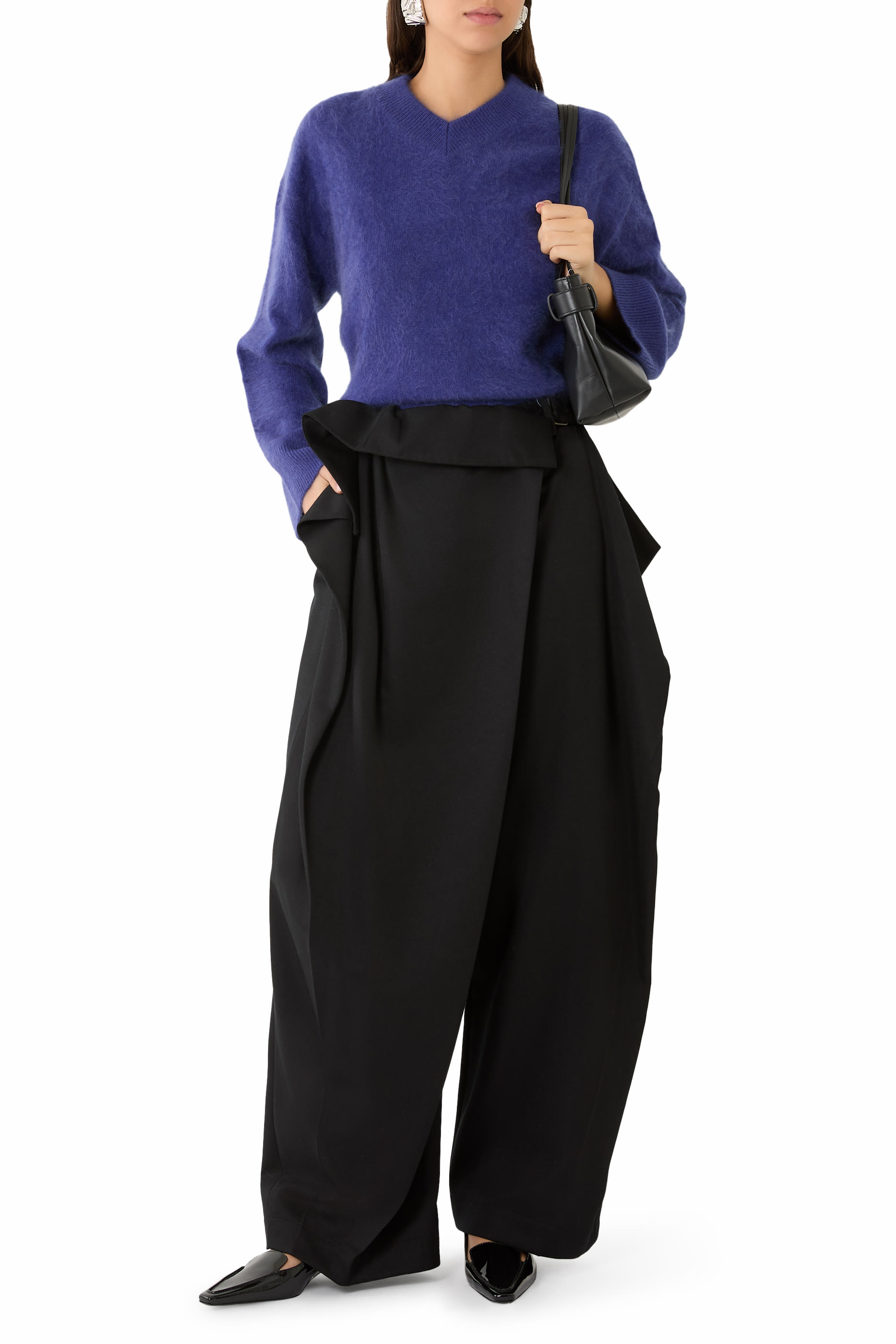 كنزة جادا بياقة V كشمير ناعم